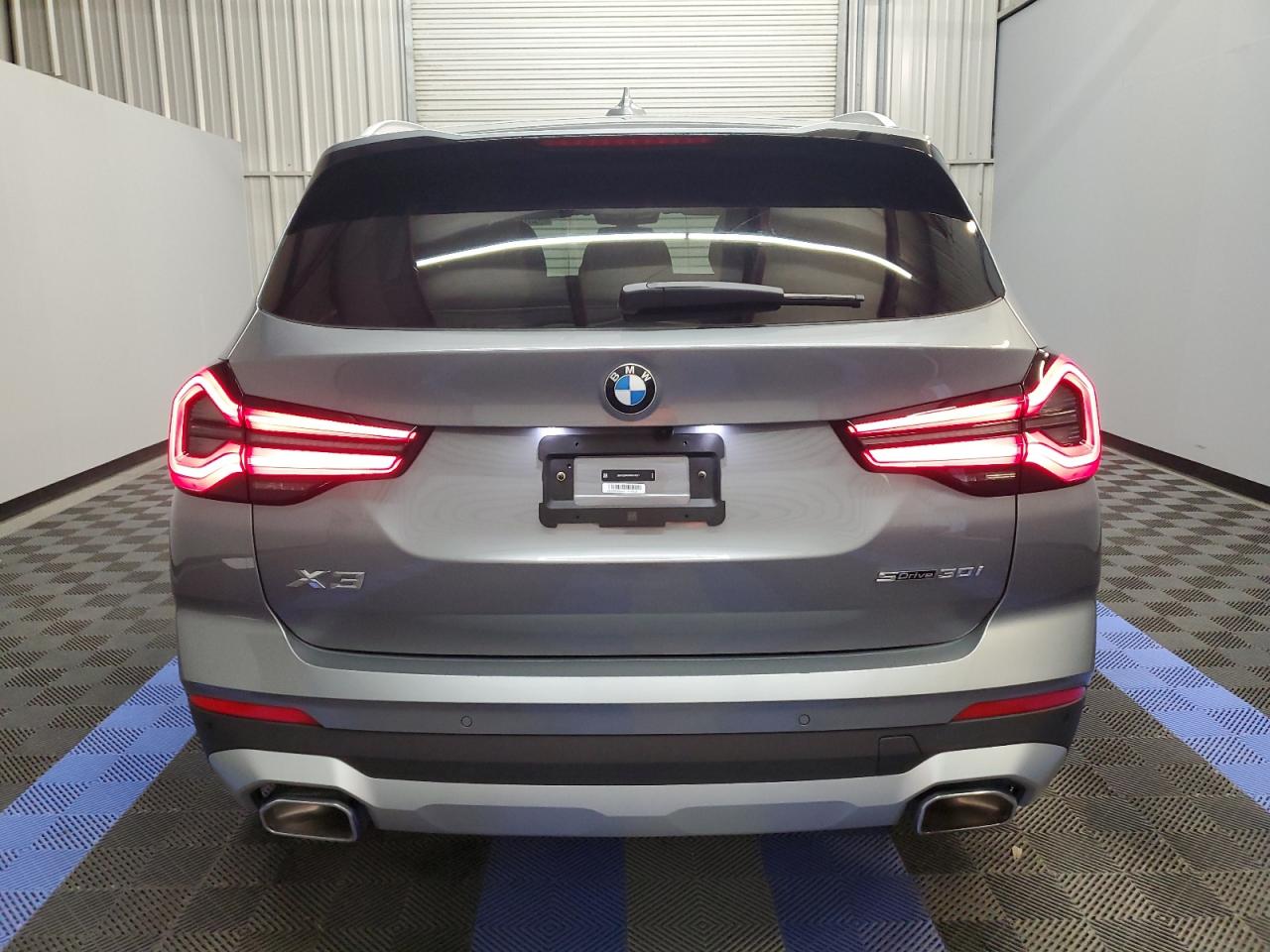 Photo 5 VIN: 5UX43DP04R9V04001 - BMW X3 