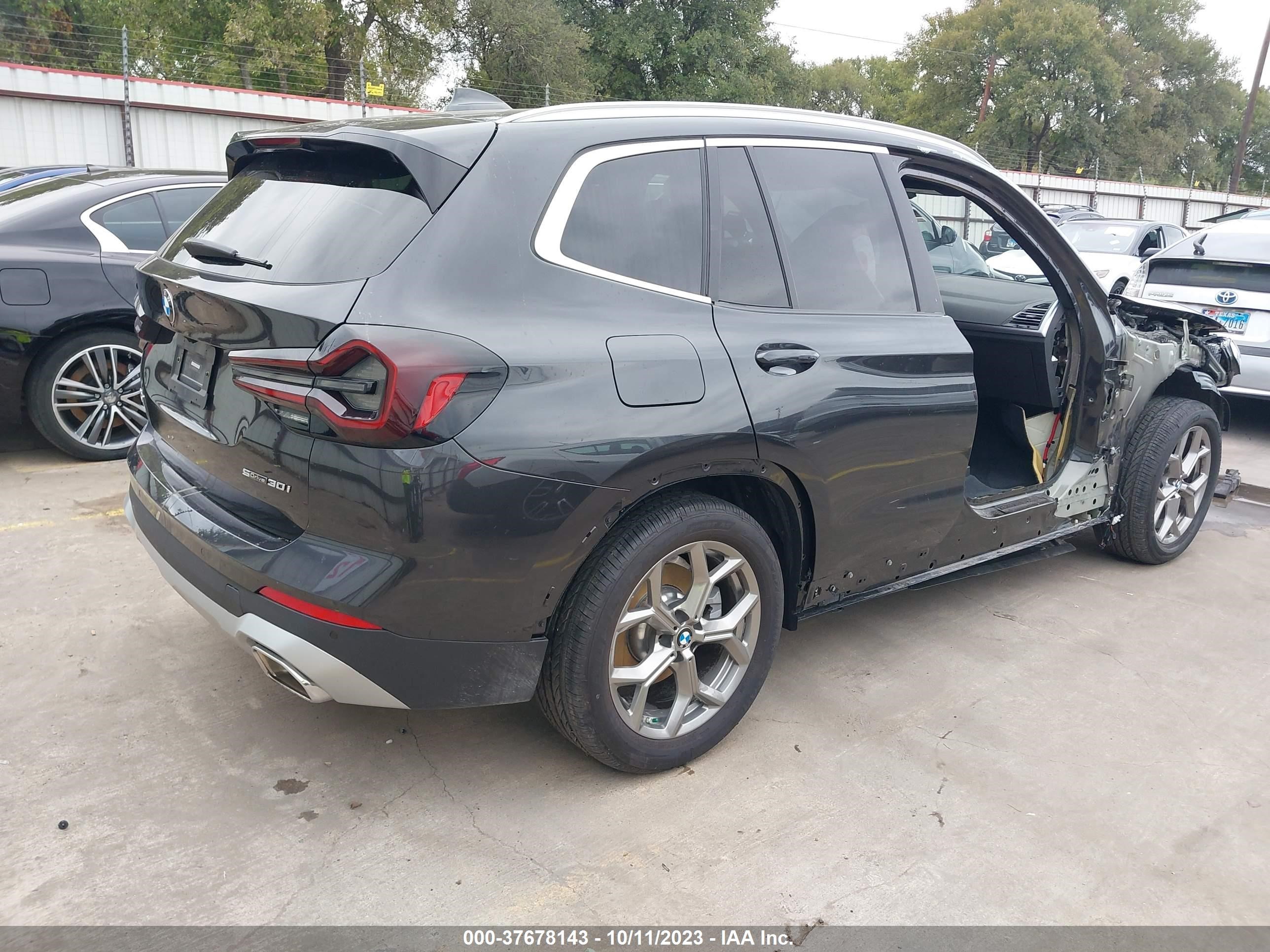 Photo 3 VIN: 5UX43DP08P9R59852 - BMW X3 