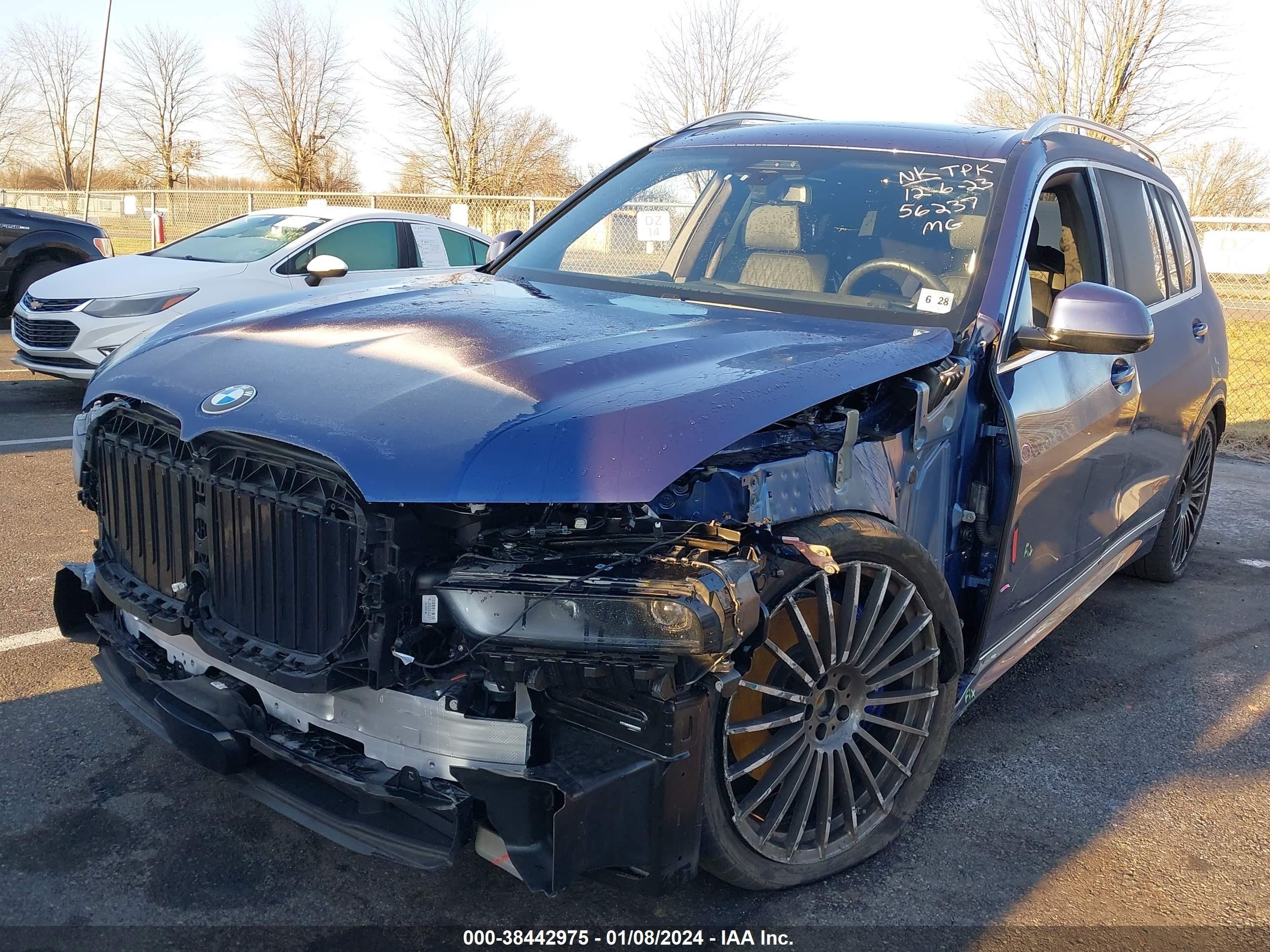 Photo 1 VIN: 5UX43EM14R9S56237 - BMW X7 