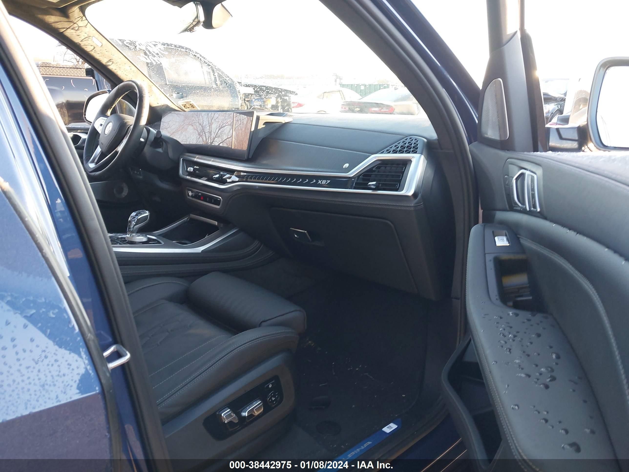 Photo 4 VIN: 5UX43EM14R9S56237 - BMW X7 