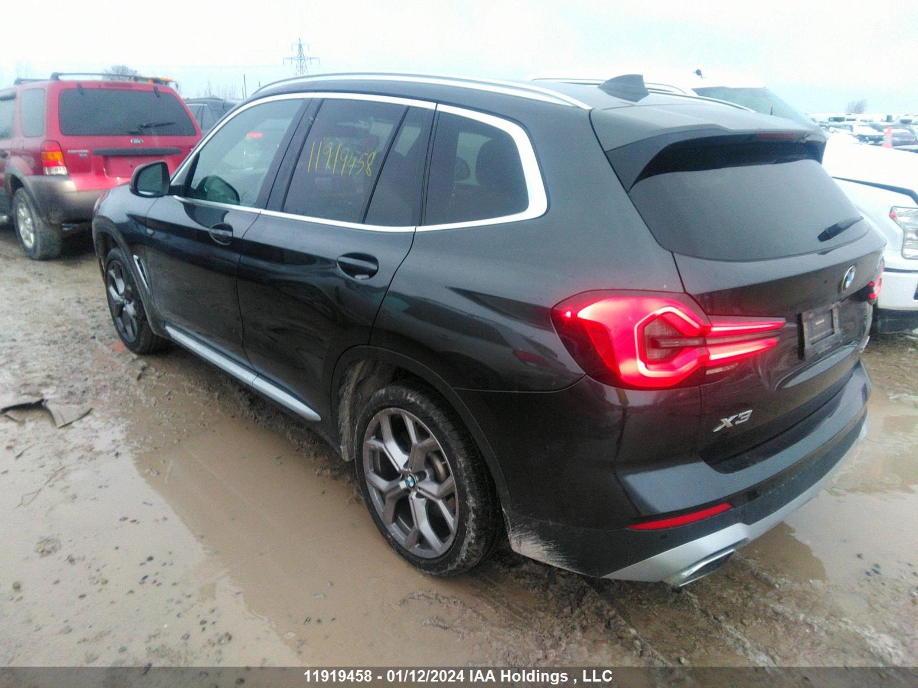 Photo 2 VIN: 5UX53DP00N9L33701 - BMW X3 