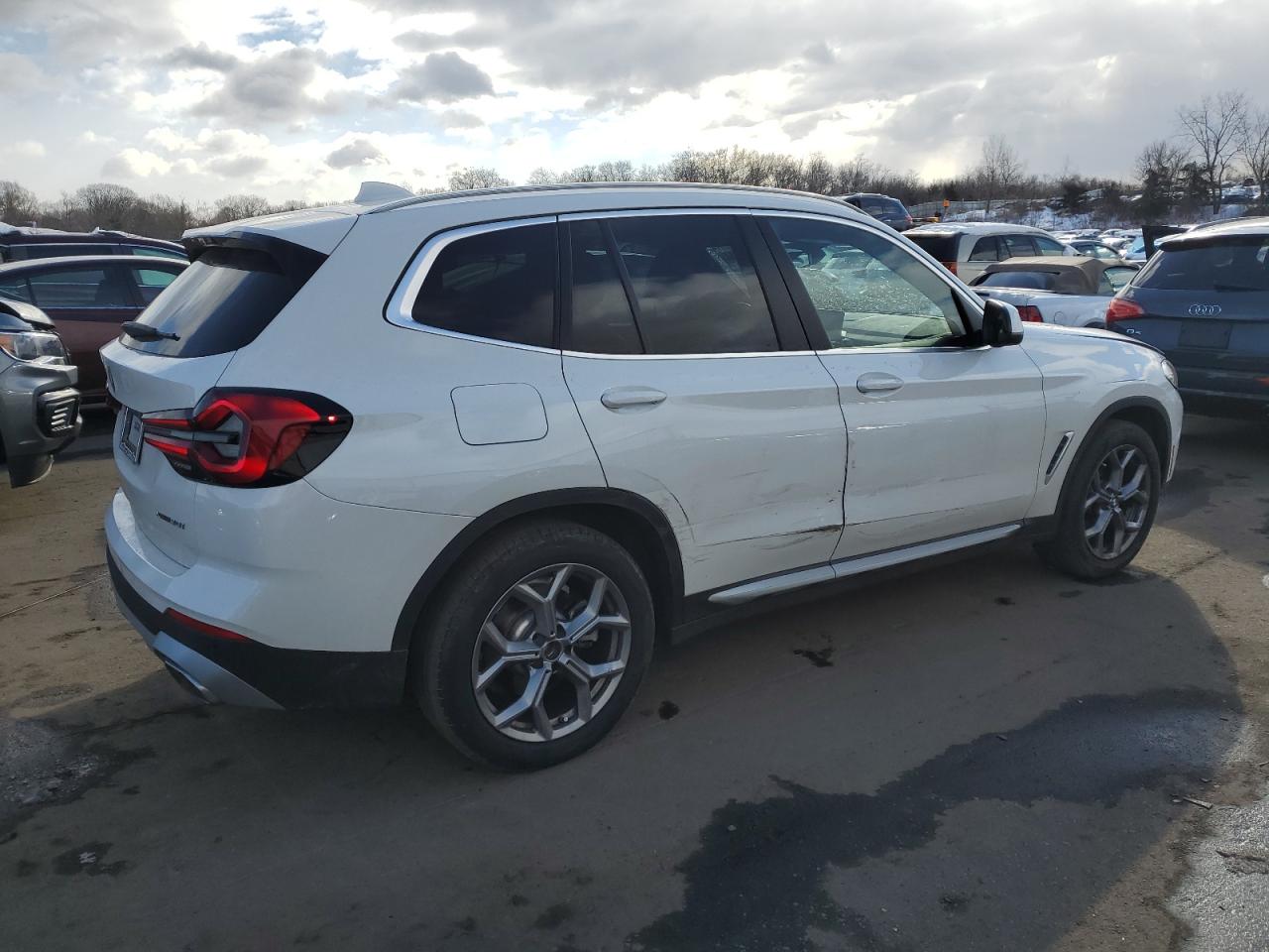 Photo 2 VIN: 5UX53DP02P9S88702 - BMW X3 