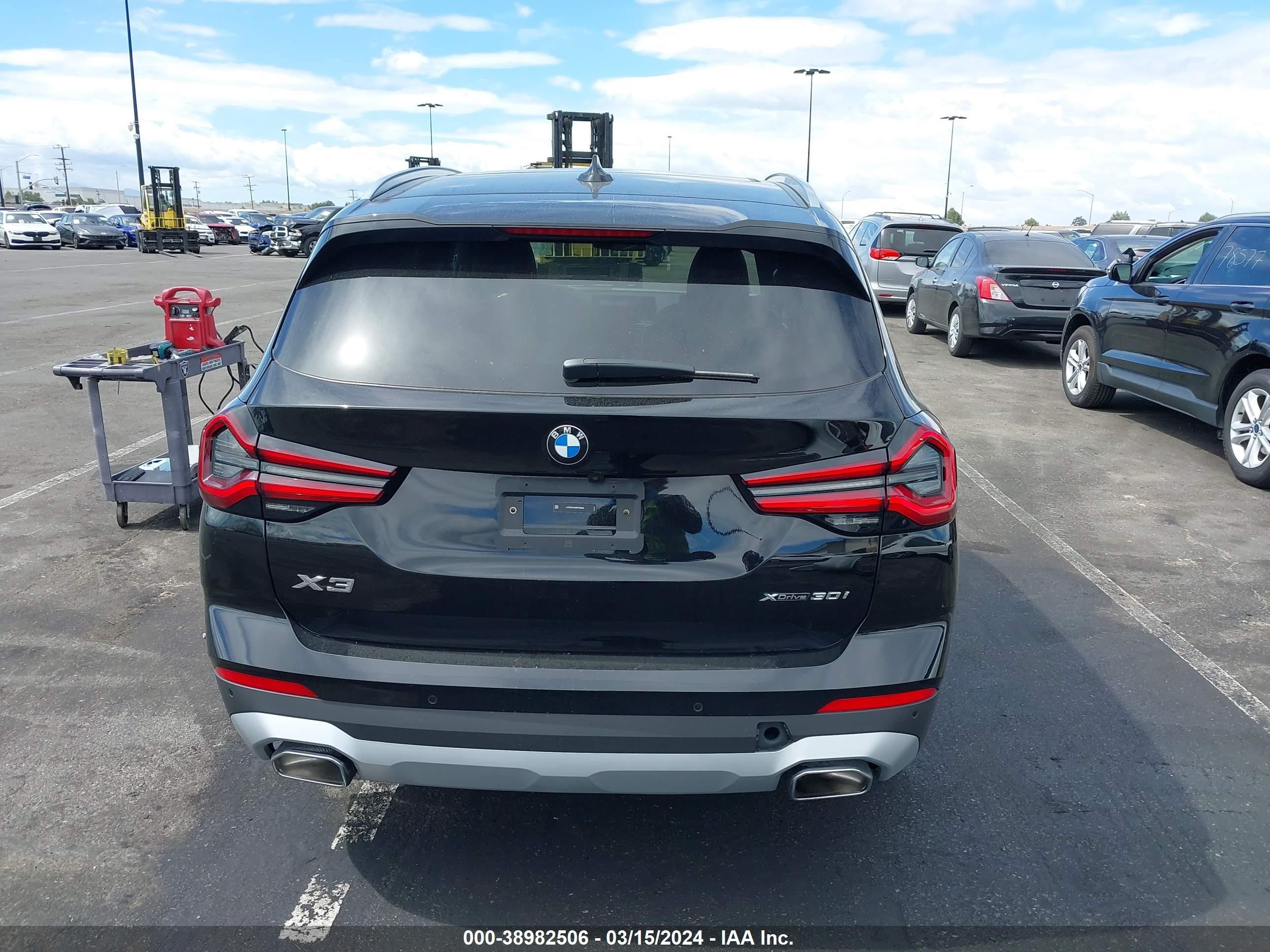 Photo 15 VIN: 5UX53DP04R9T88285 - BMW X3 