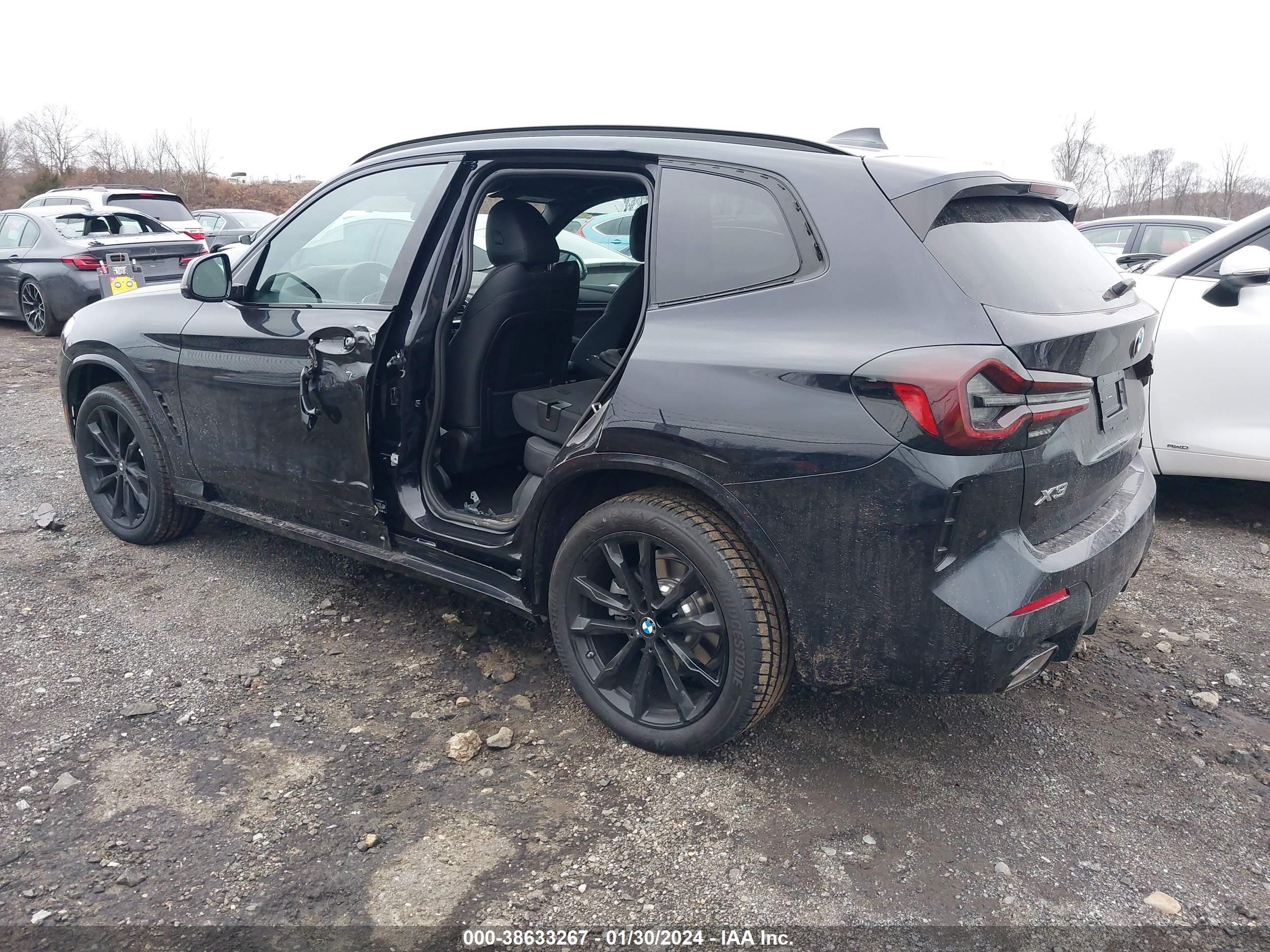 Photo 2 VIN: 5UX53DP04R9V01569 - BMW X3 