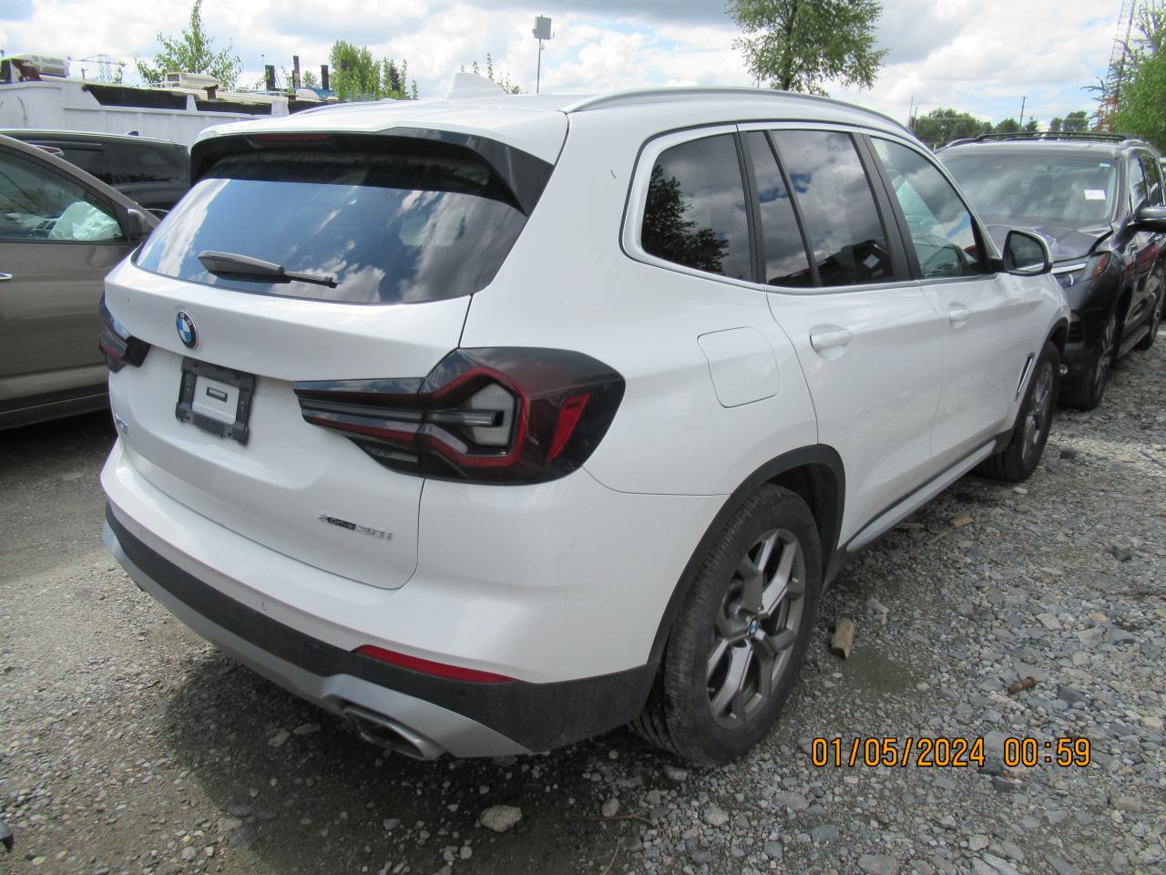 Photo 2 VIN: 5UX53DP05P9S45424 - BMW X3 