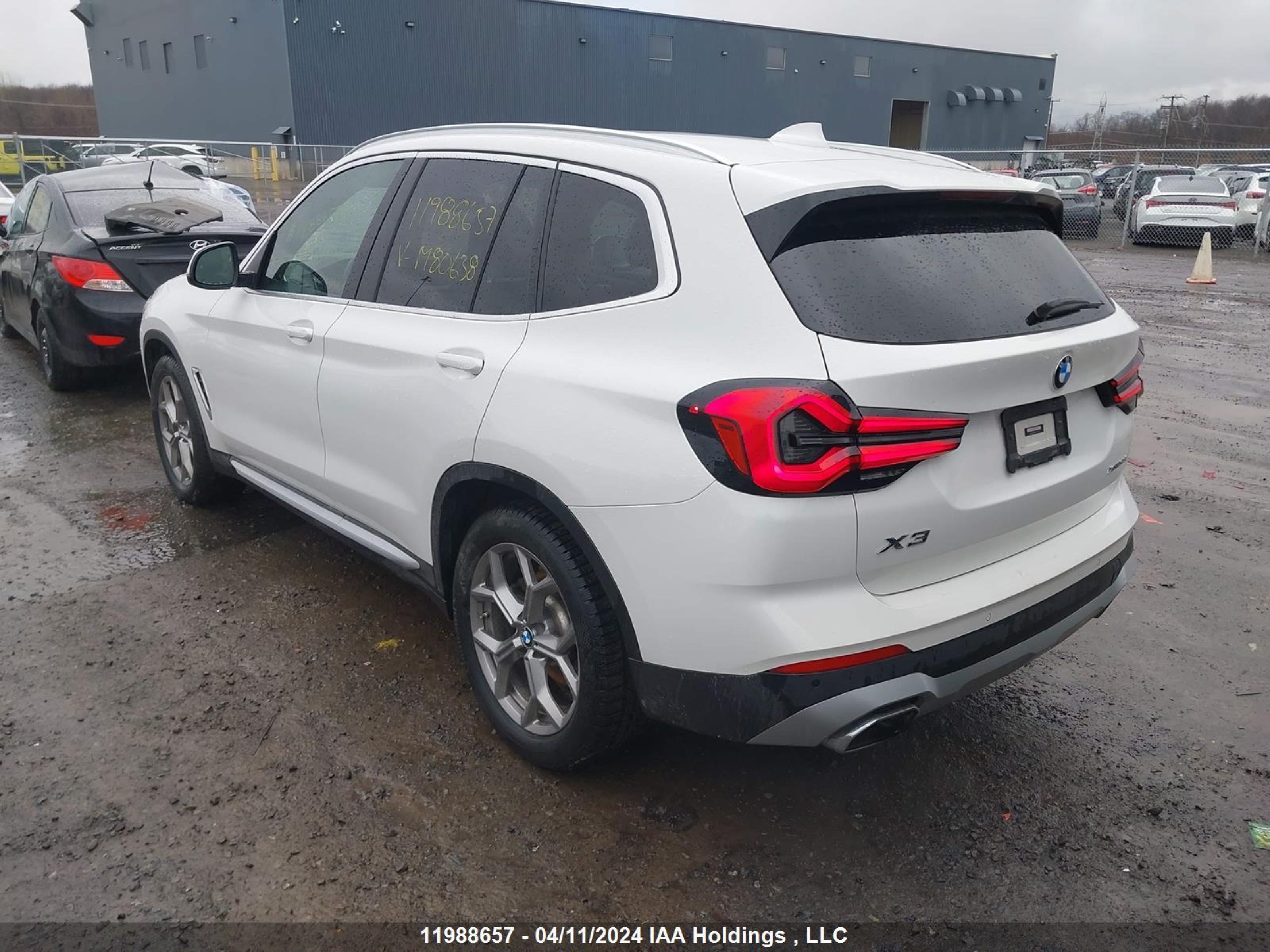 Photo 2 VIN: 5UX53DP08N9M80638 - BMW X3 