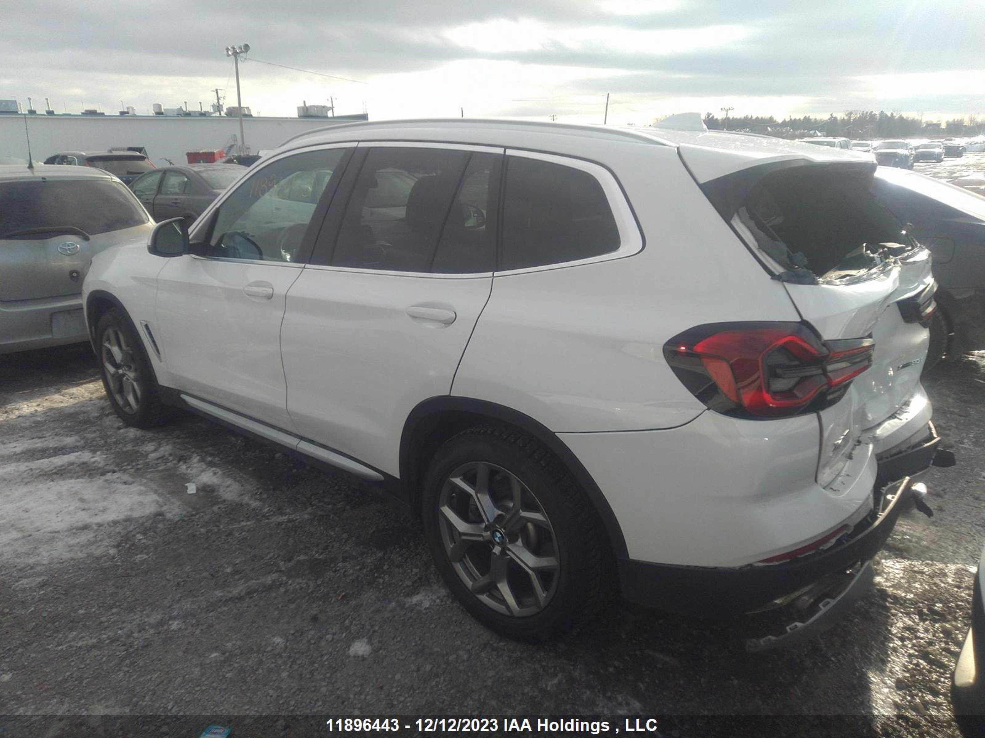 Photo 2 VIN: 5UX53DP08P9R83427 - BMW X3 