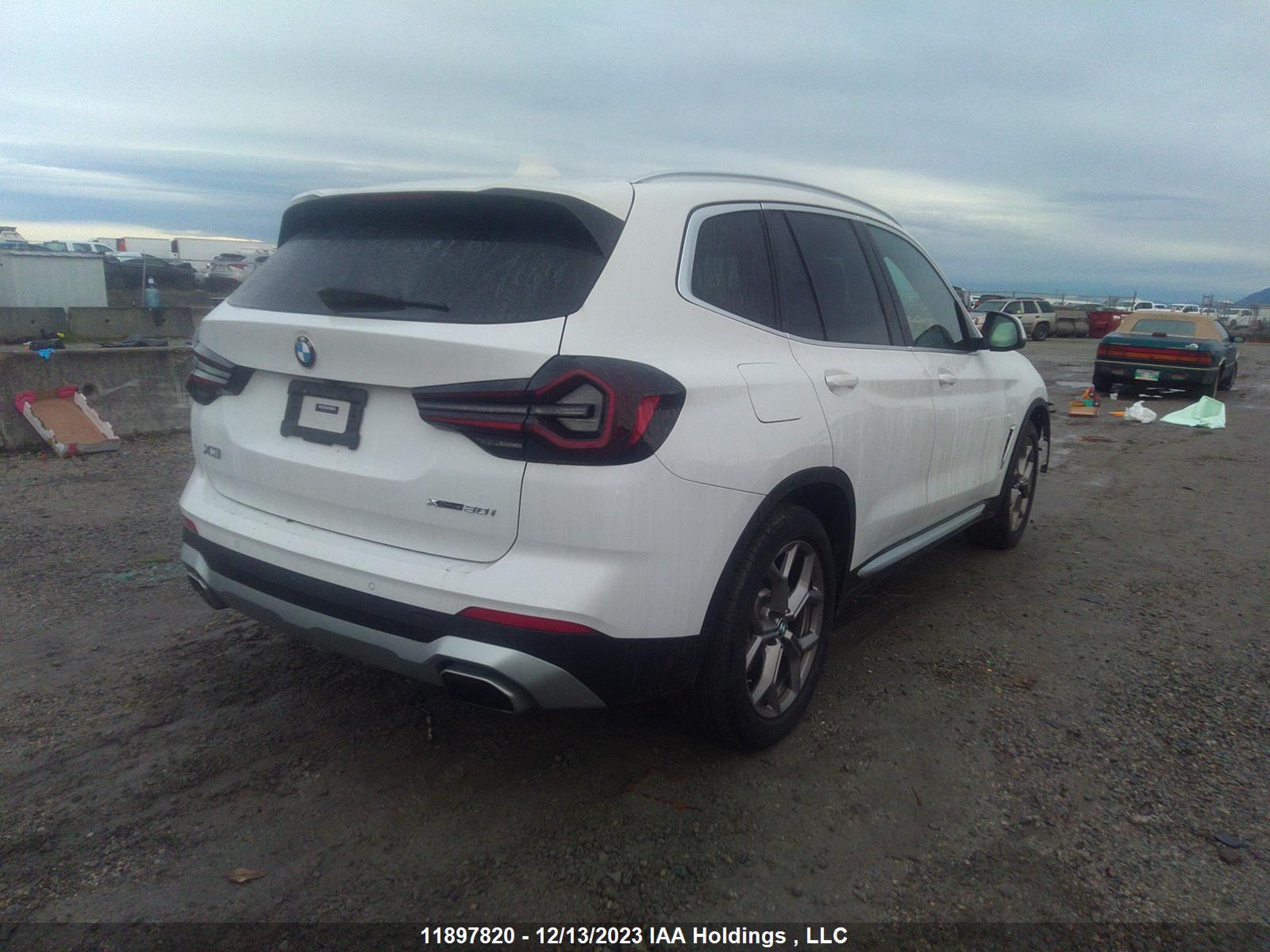 Photo 3 VIN: 5UX53DP0XN9L35780 - BMW X3 