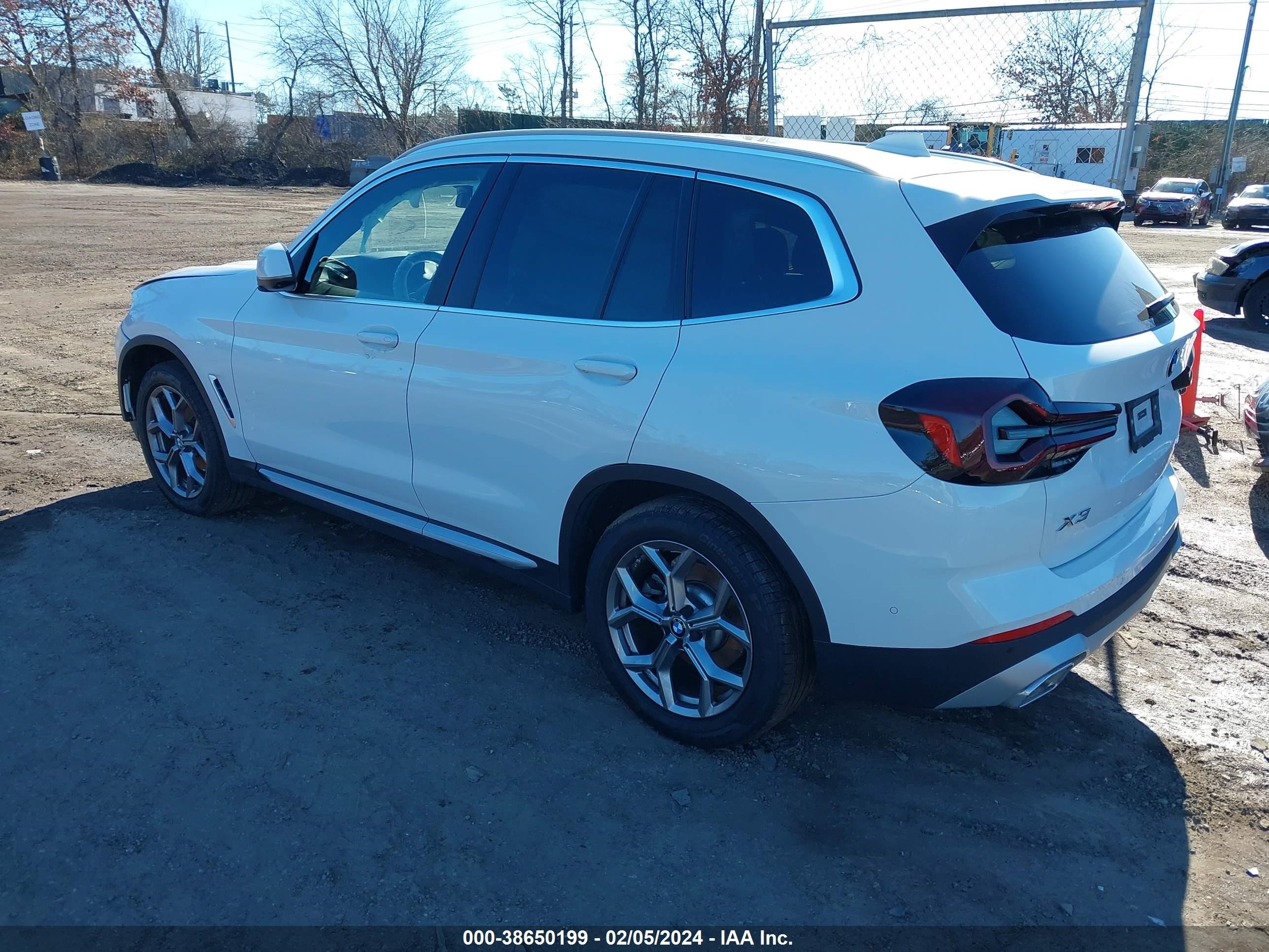 Photo 2 VIN: 5UX53DP0XR9U38090 - BMW X3 