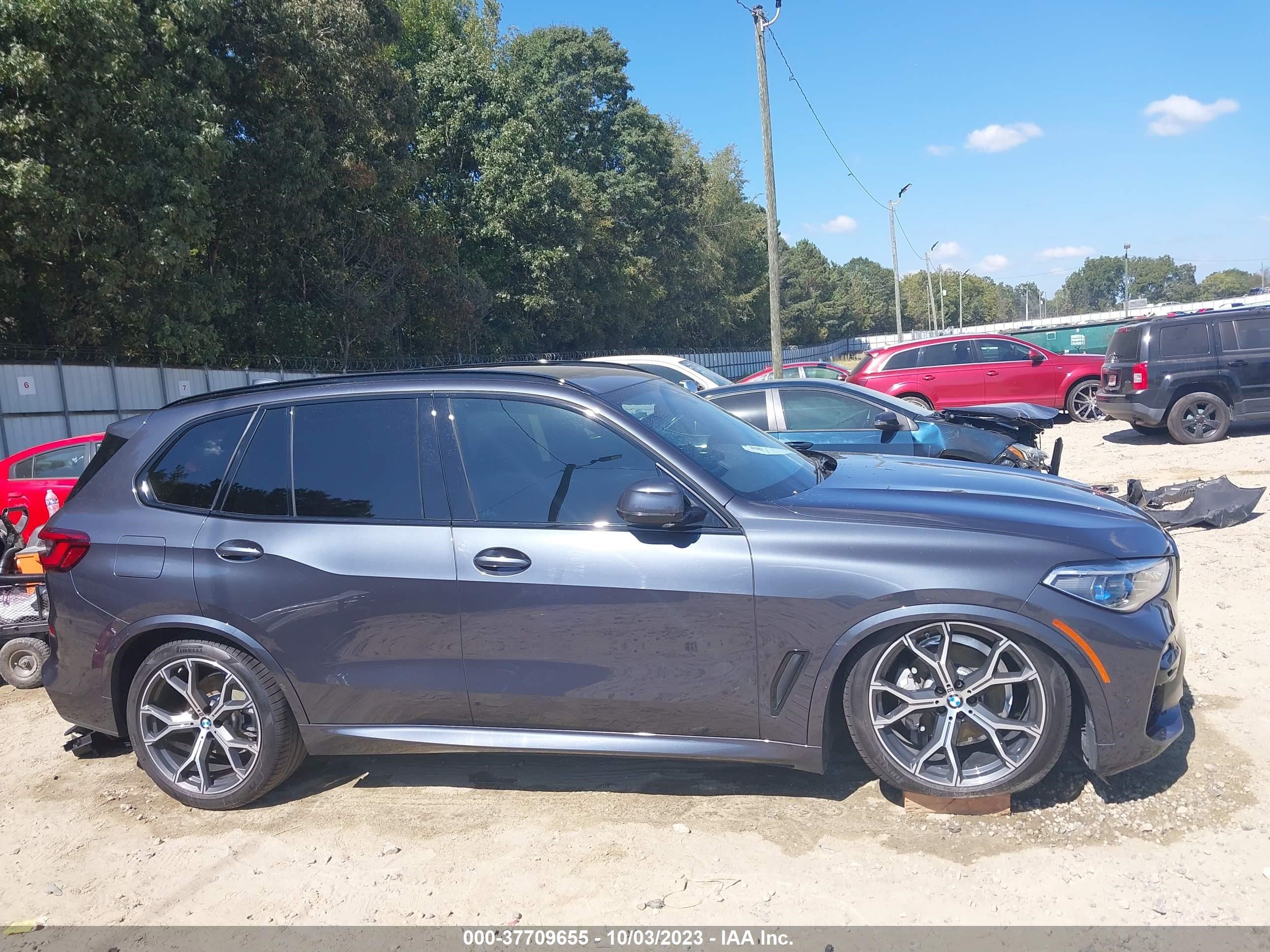 Photo 12 VIN: 5UXCR4C00L9B52383 - BMW X5 