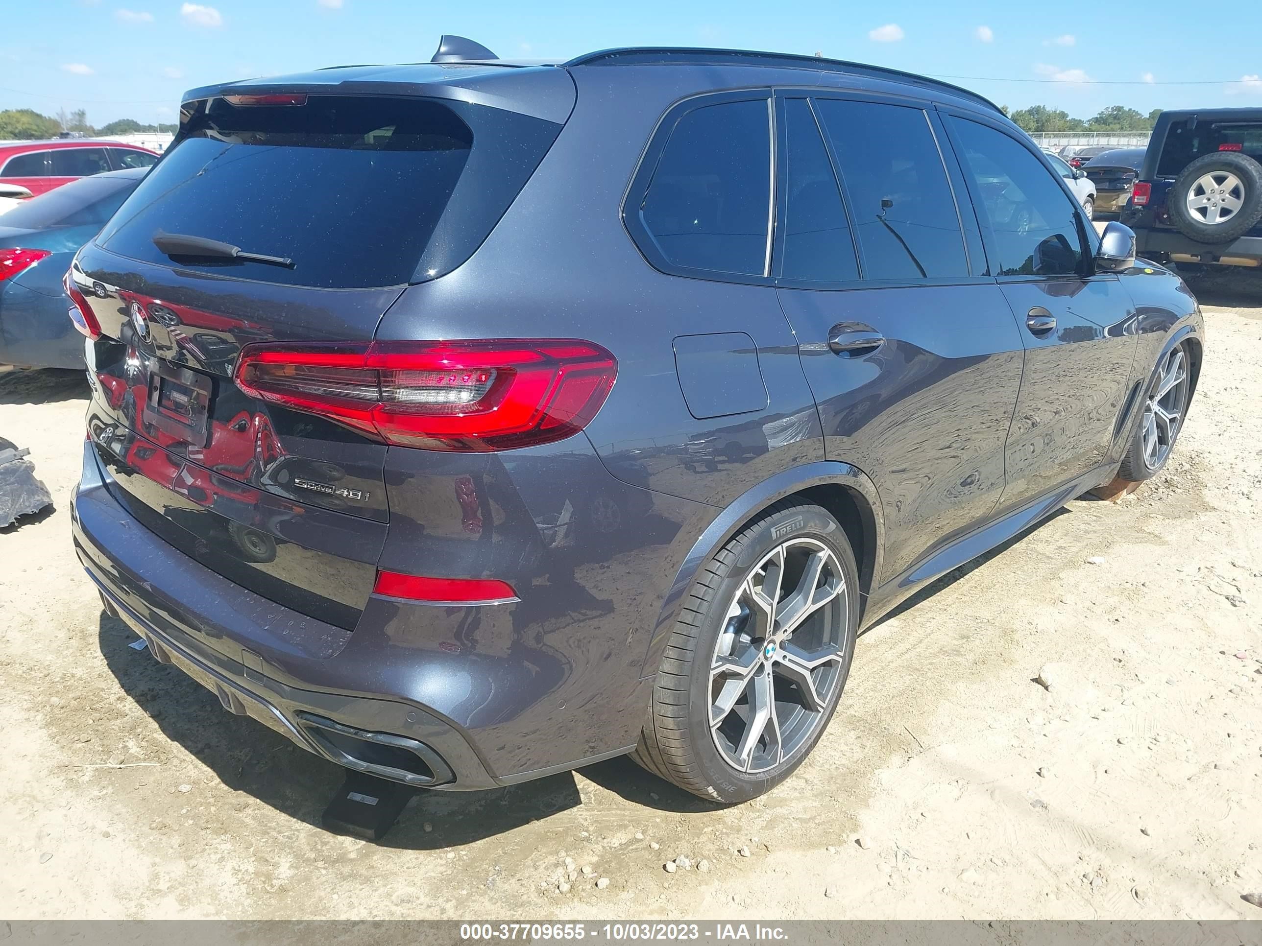 Photo 3 VIN: 5UXCR4C00L9B52383 - BMW X5 