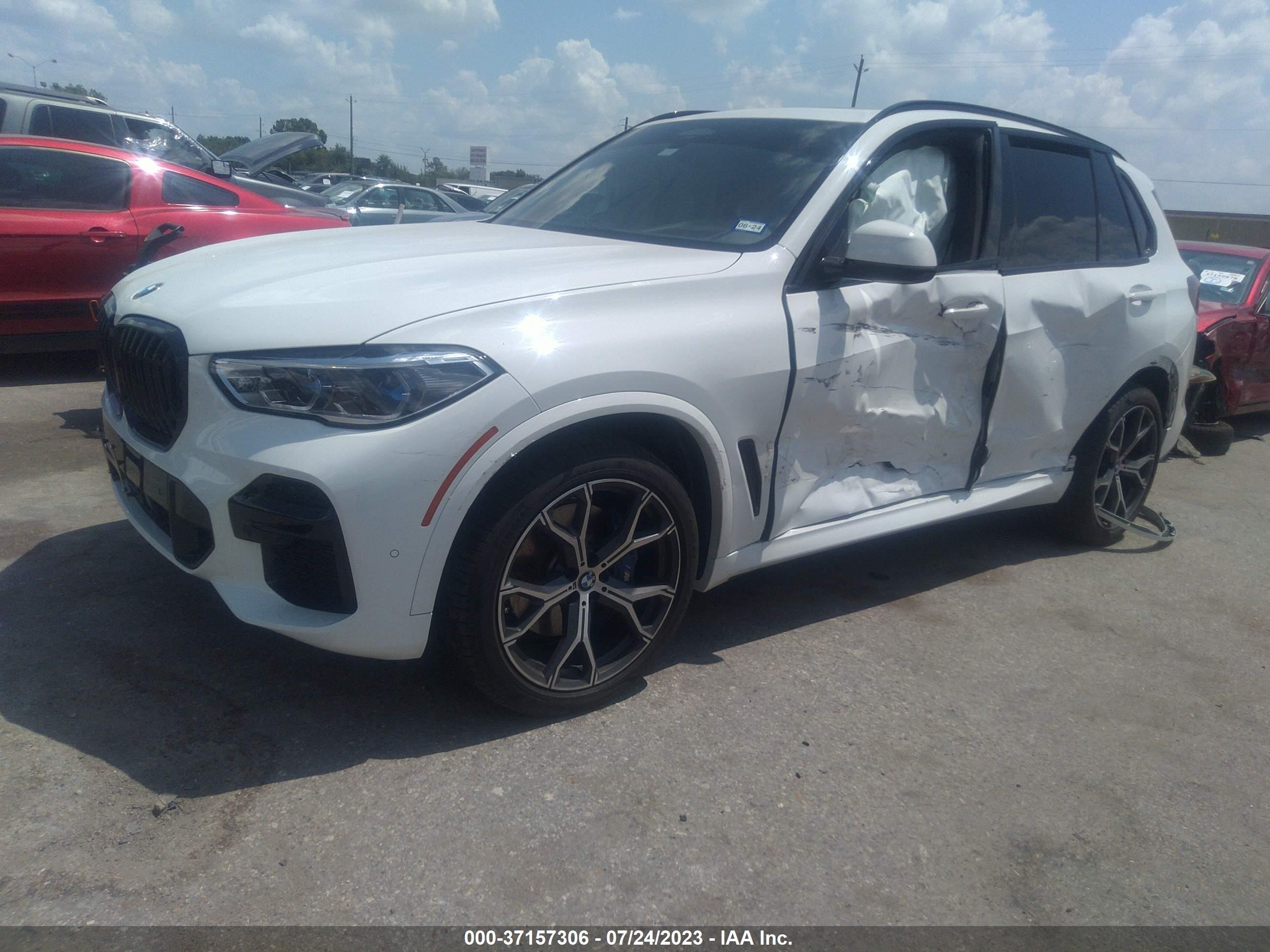 Photo 1 VIN: 5UXCR4C00N9M72965 - BMW X5 