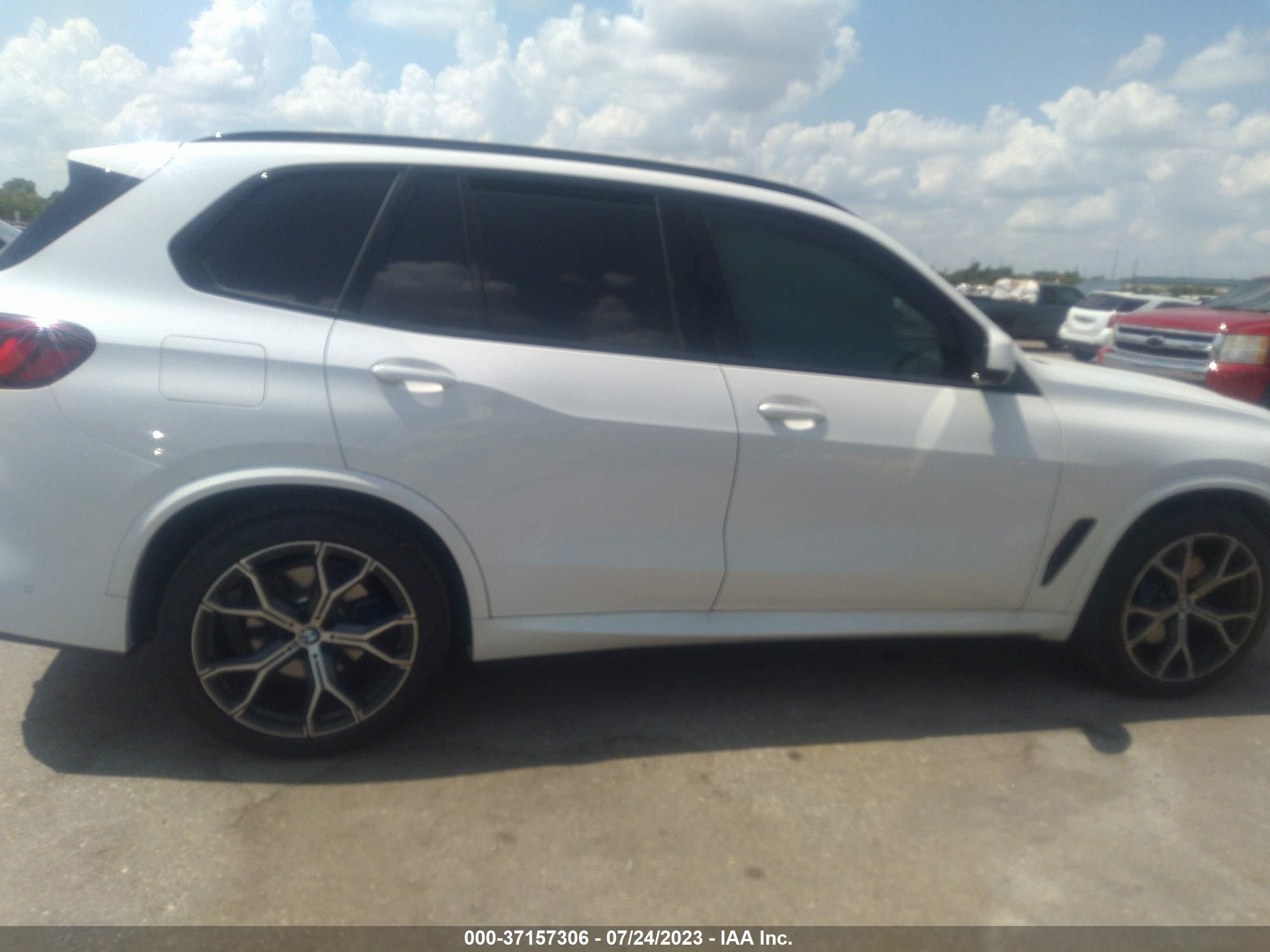 Photo 12 VIN: 5UXCR4C00N9M72965 - BMW X5 