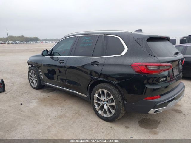 Photo 2 VIN: 5UXCR4C03LLW64364 - BMW X5 