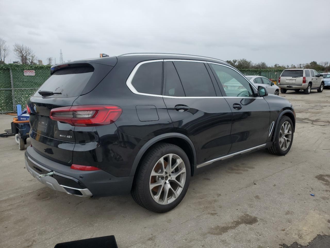 Photo 2 VIN: 5UXCR4C07L9B99846 - BMW X5 