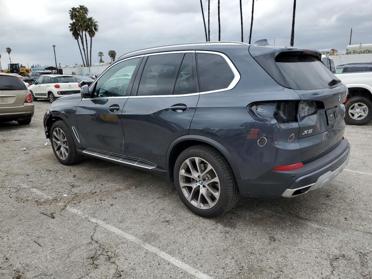 Photo 1 VIN: 5UXCR4C08N9M42757 - BMW X5 