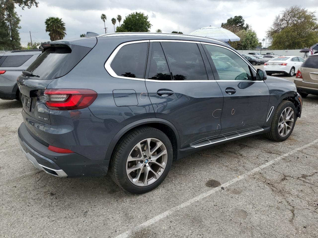 Photo 2 VIN: 5UXCR4C08N9M42757 - BMW X5 