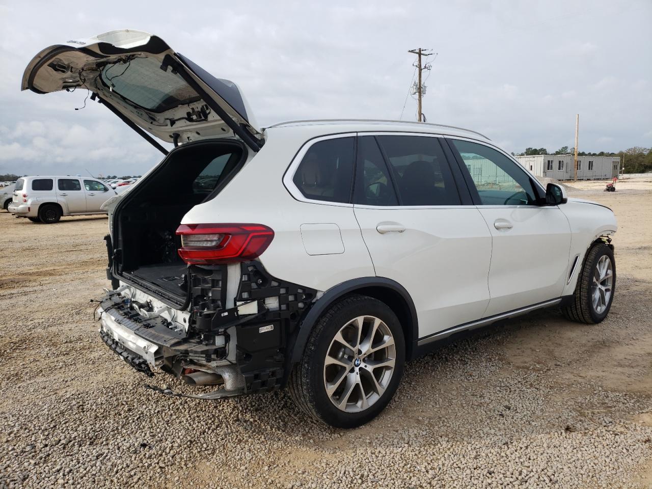 Photo 2 VIN: 5UXCR4C09L9B43312 - BMW X5 