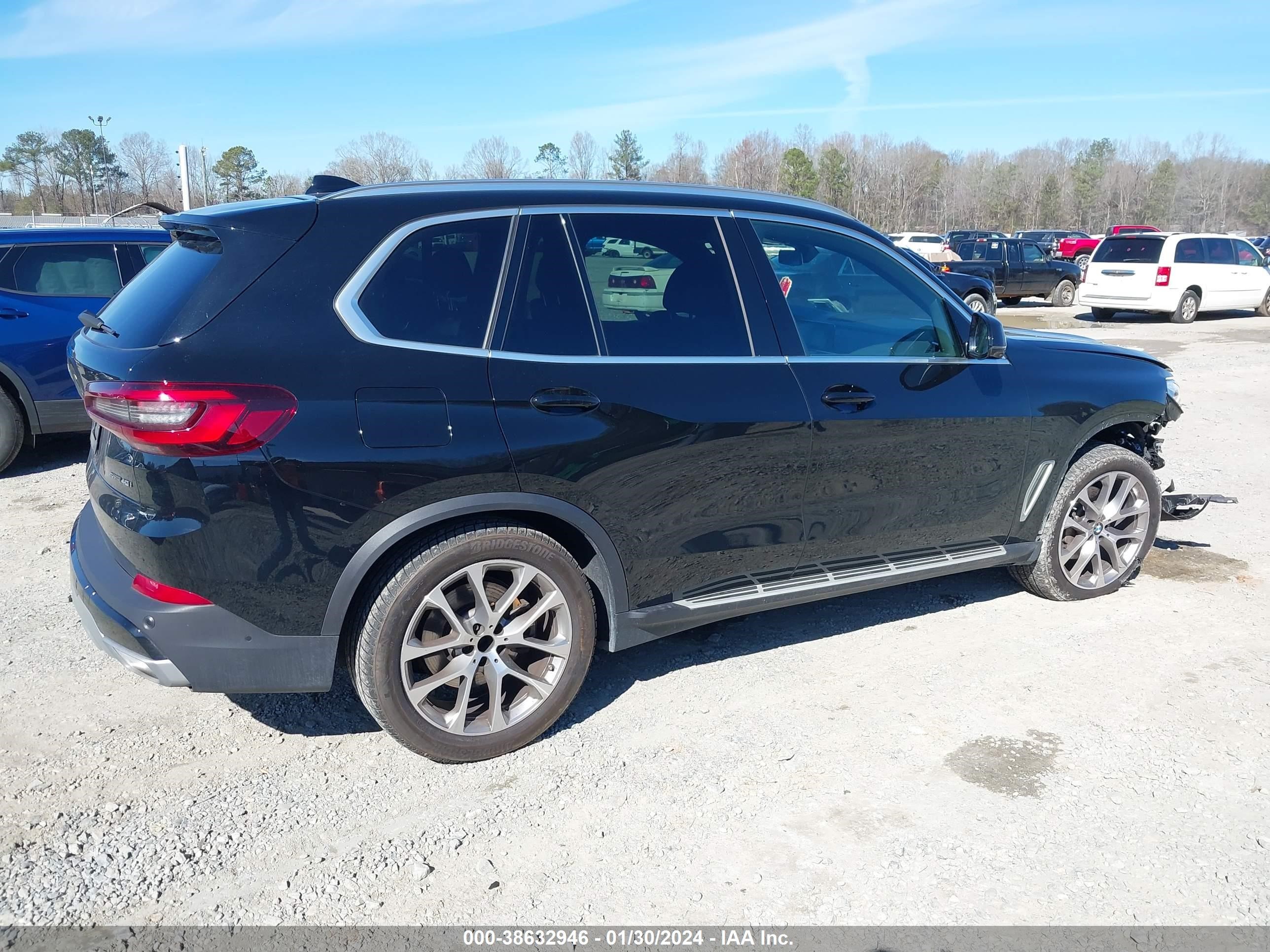 Photo 3 VIN: 5UXCR4C09P9P17653 - BMW X5 