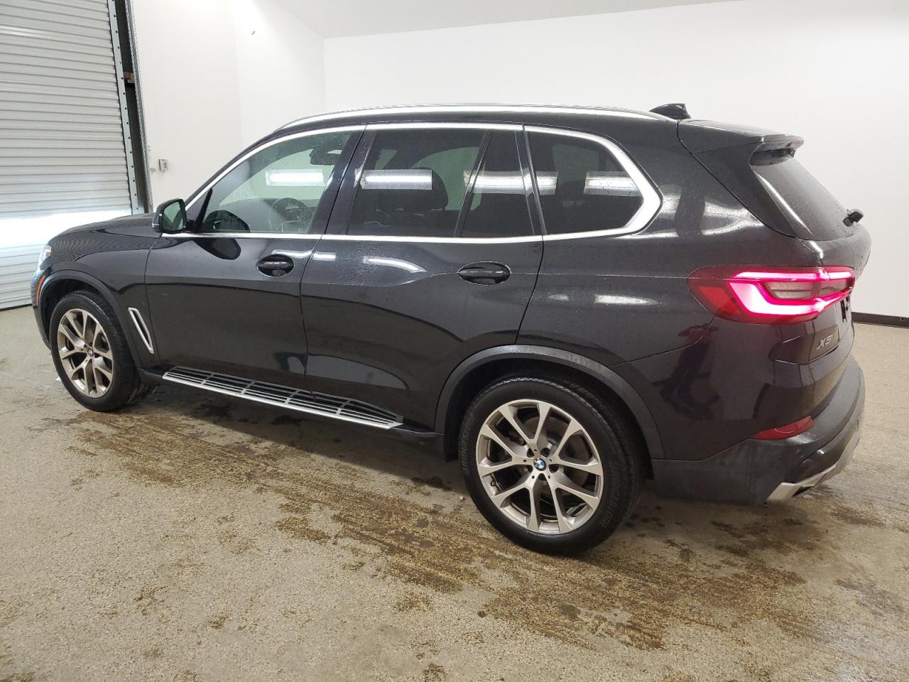 Photo 1 VIN: 5UXCR6C00P9N52586 - BMW X5 