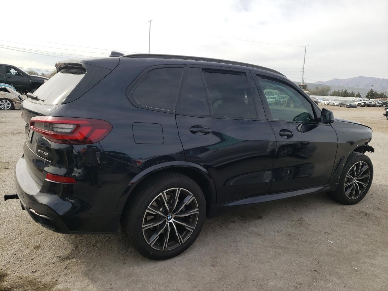 Photo 2 VIN: 5UXCR6C01N9K29418 - BMW X5 