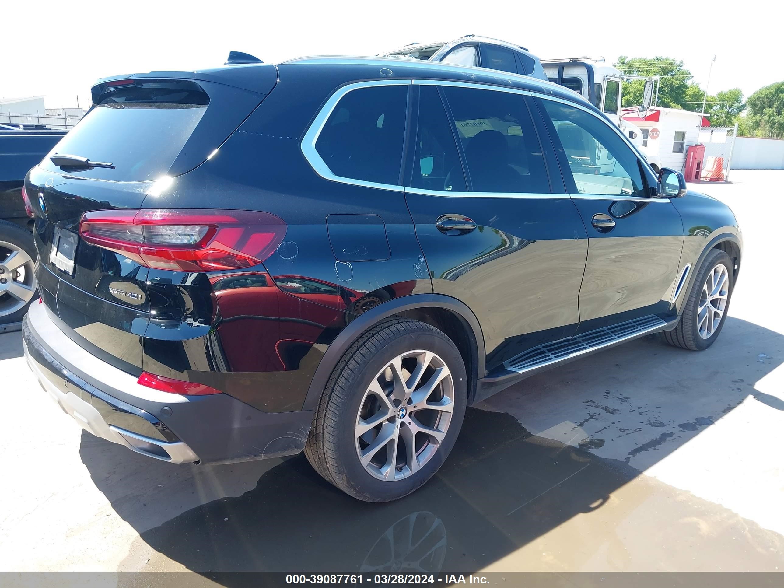 Photo 3 VIN: 5UXCR6C01P9P18470 - BMW X5 