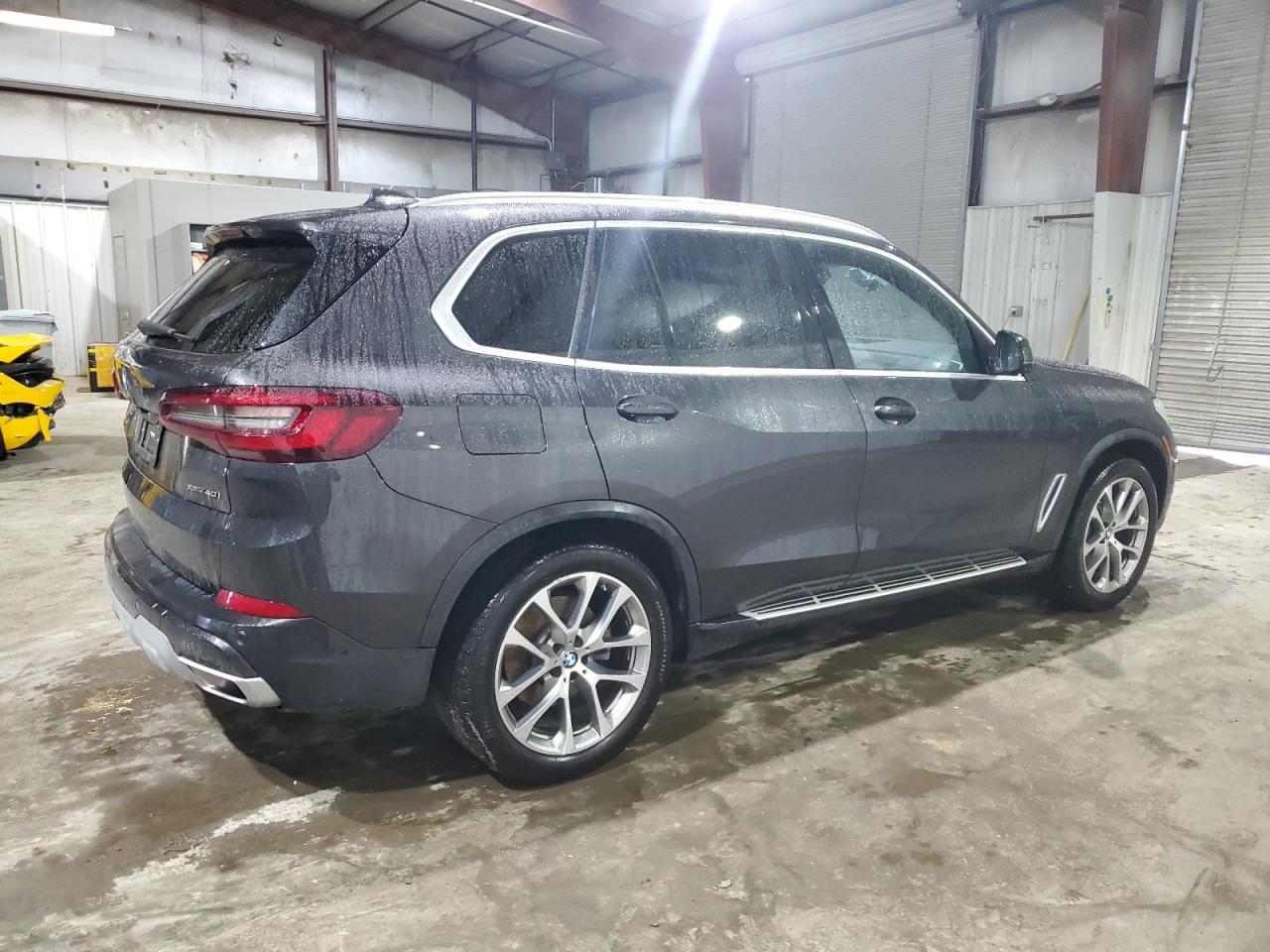 Photo 2 VIN: 5UXCR6C04P9R52604 - BMW X5 