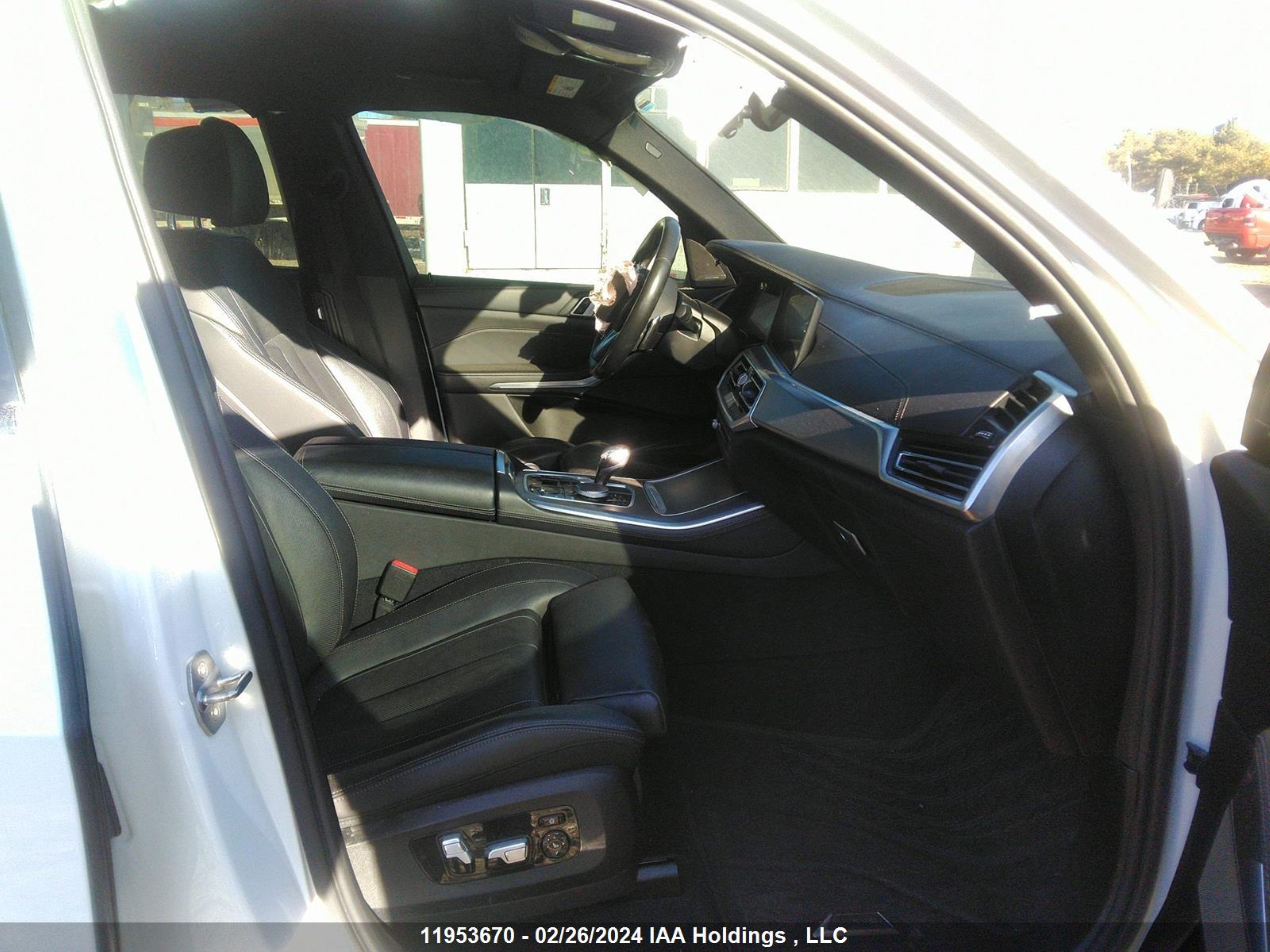 Photo 4 VIN: 5UXCR6C05L9B40273 - BMW X5 