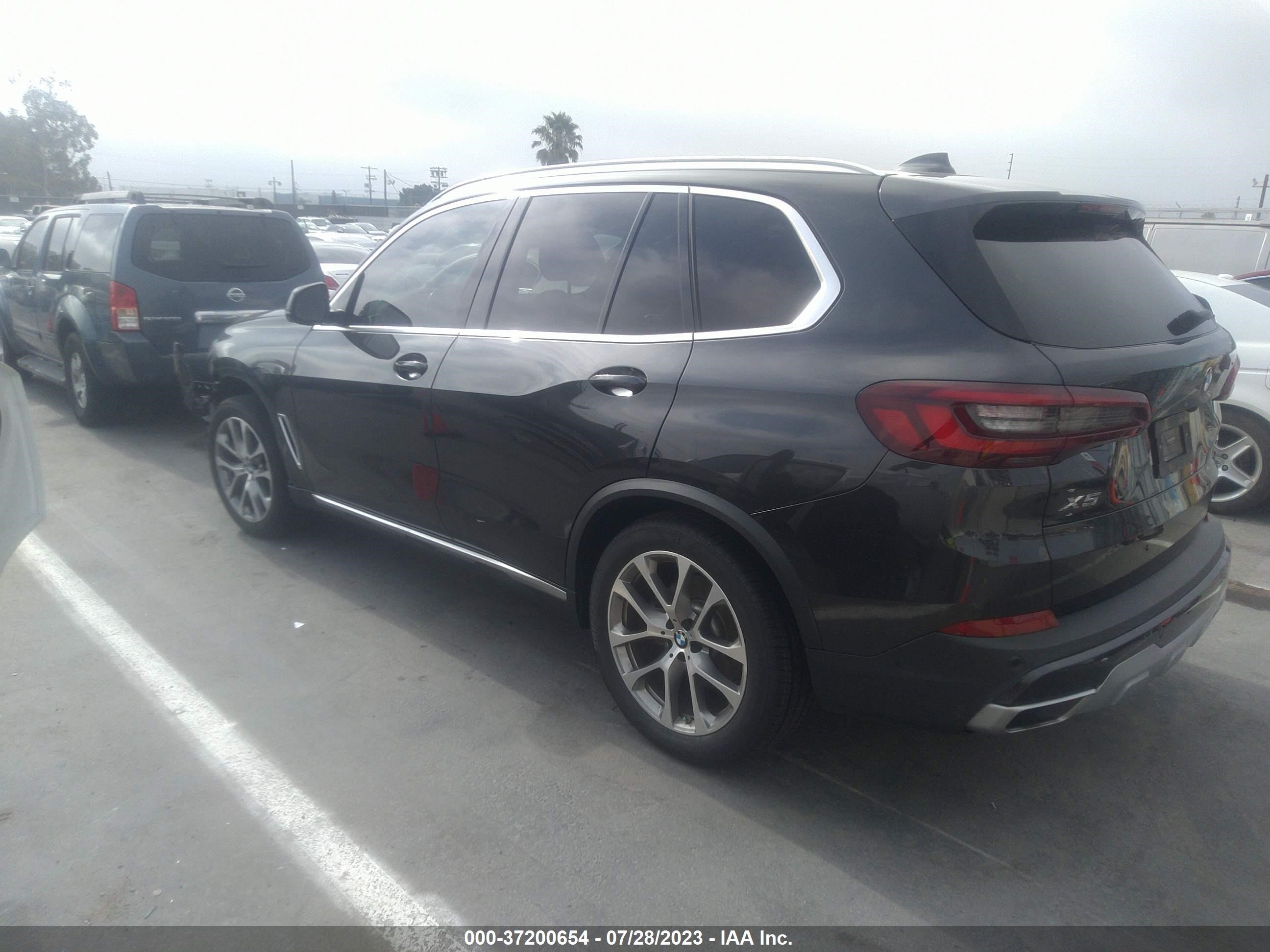 Photo 2 VIN: 5UXCR6C06L9C40110 - BMW X5 