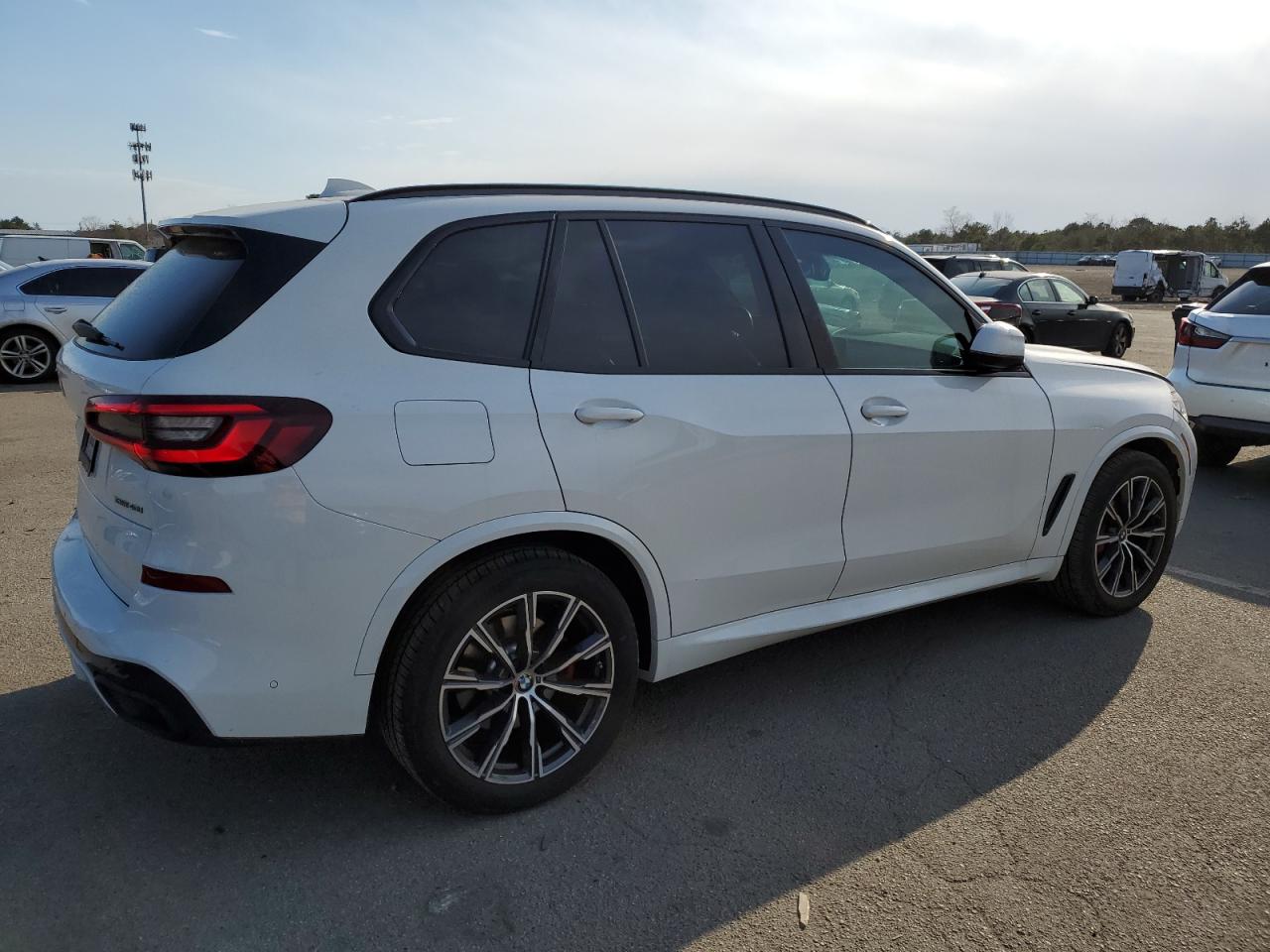 Photo 2 VIN: 5UXCR6C08N9K63758 - BMW X5 