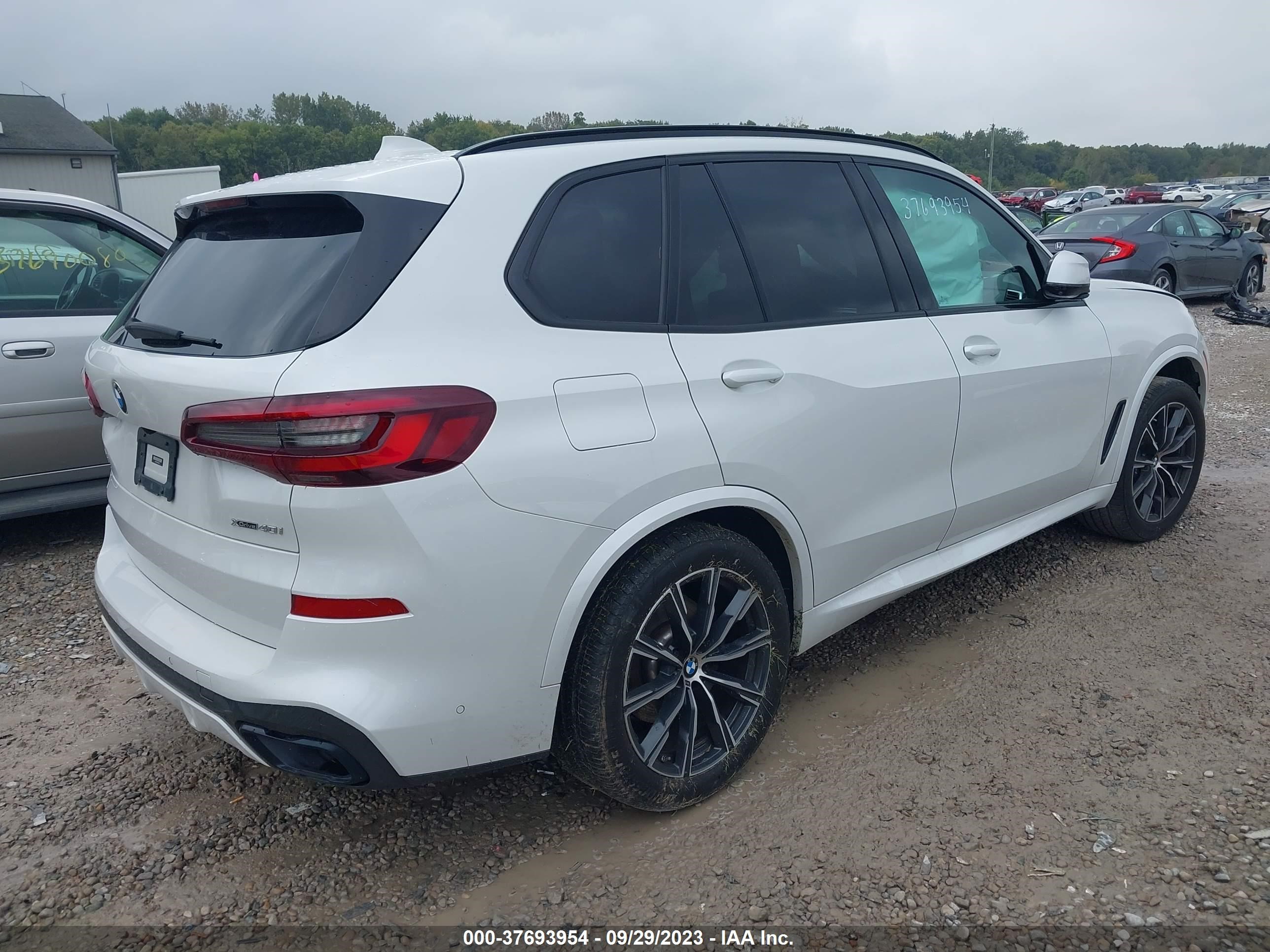 Photo 3 VIN: 5UXCR6C09N9J30037 - BMW X5 