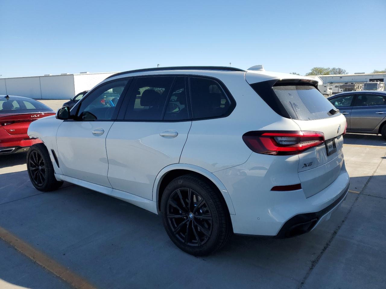 Photo 1 VIN: 5UXCR6C0XN9M10856 - BMW X5 