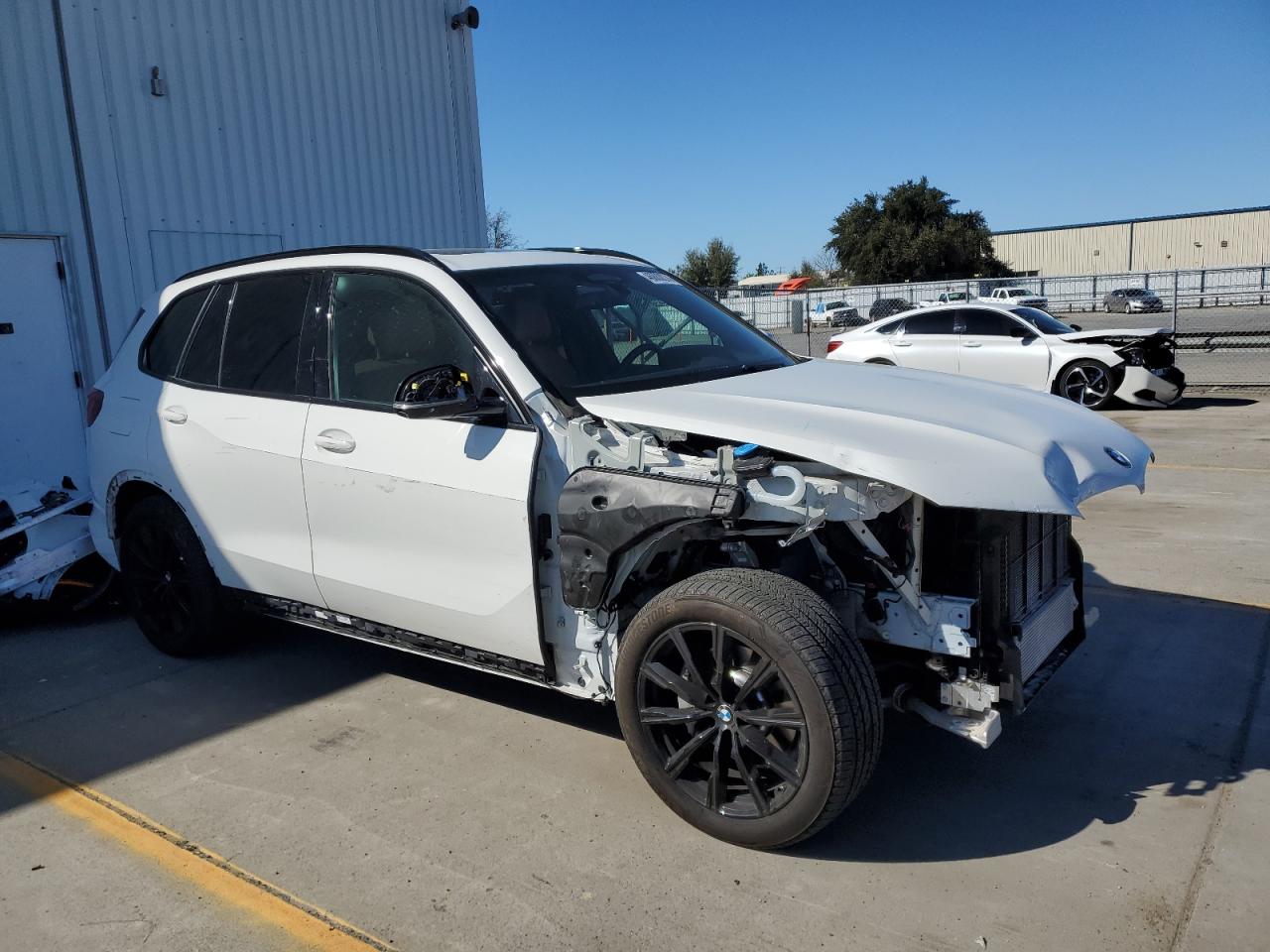 Photo 3 VIN: 5UXCR6C0XN9M10856 - BMW X5 