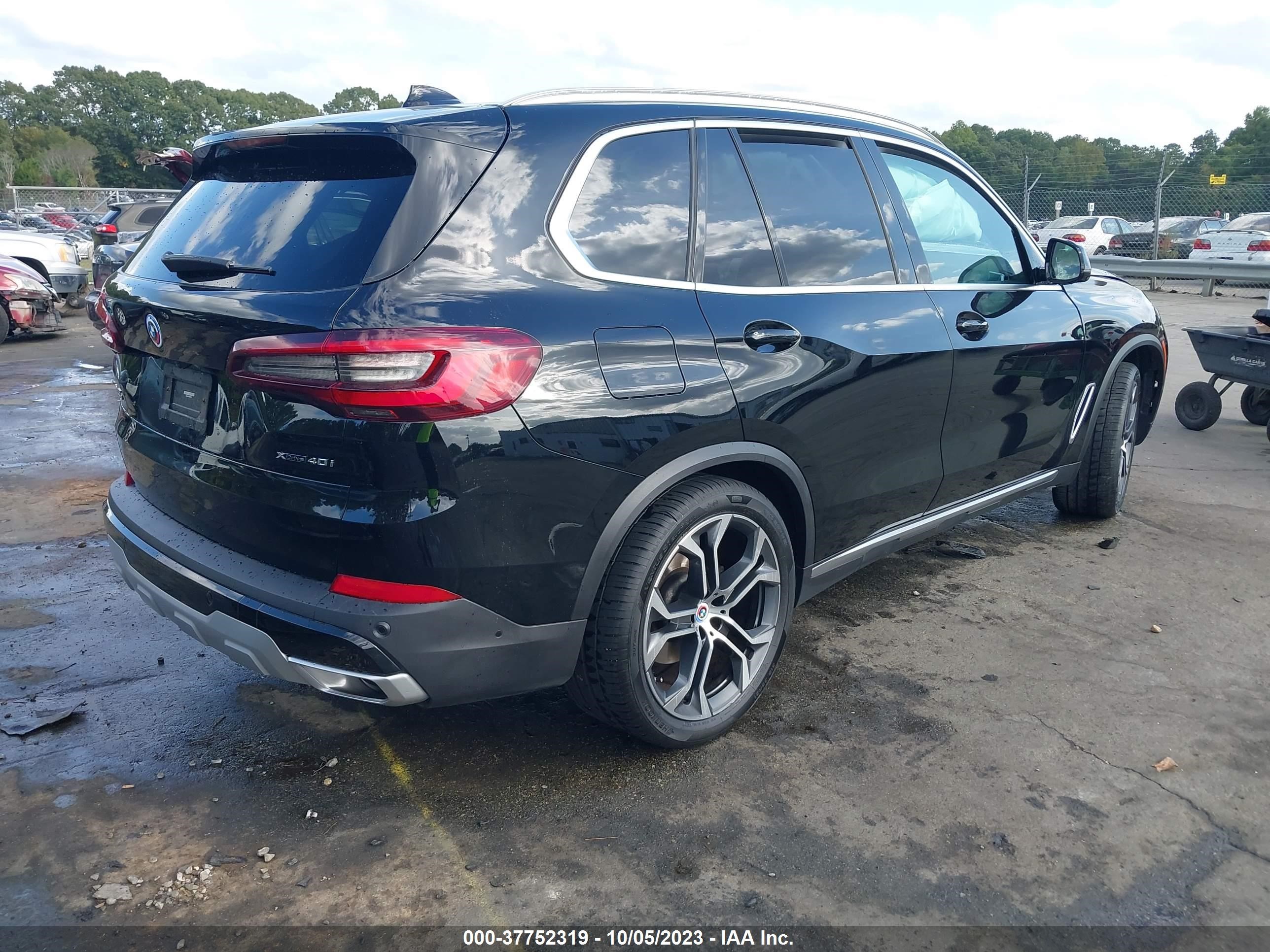 Photo 3 VIN: 5UXCR6C0XP9N56810 - BMW X5 