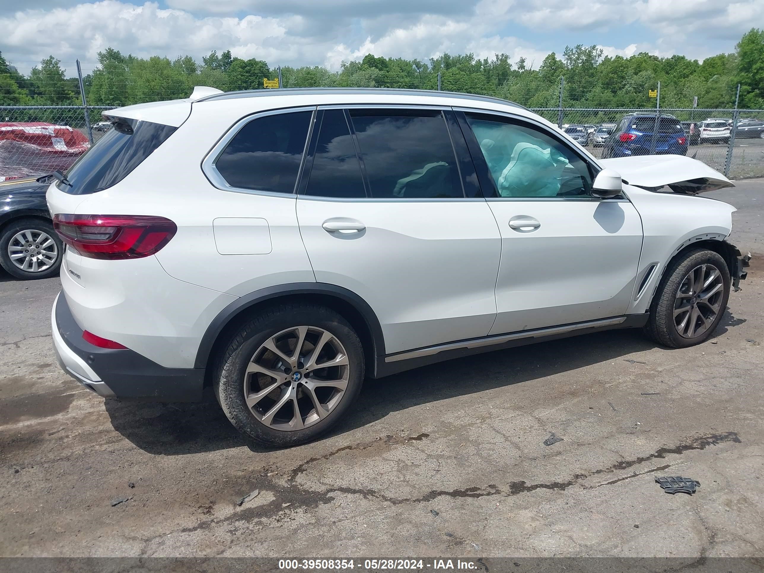 Photo 12 VIN: 5UXCR6C0XP9P21481 - BMW X5 