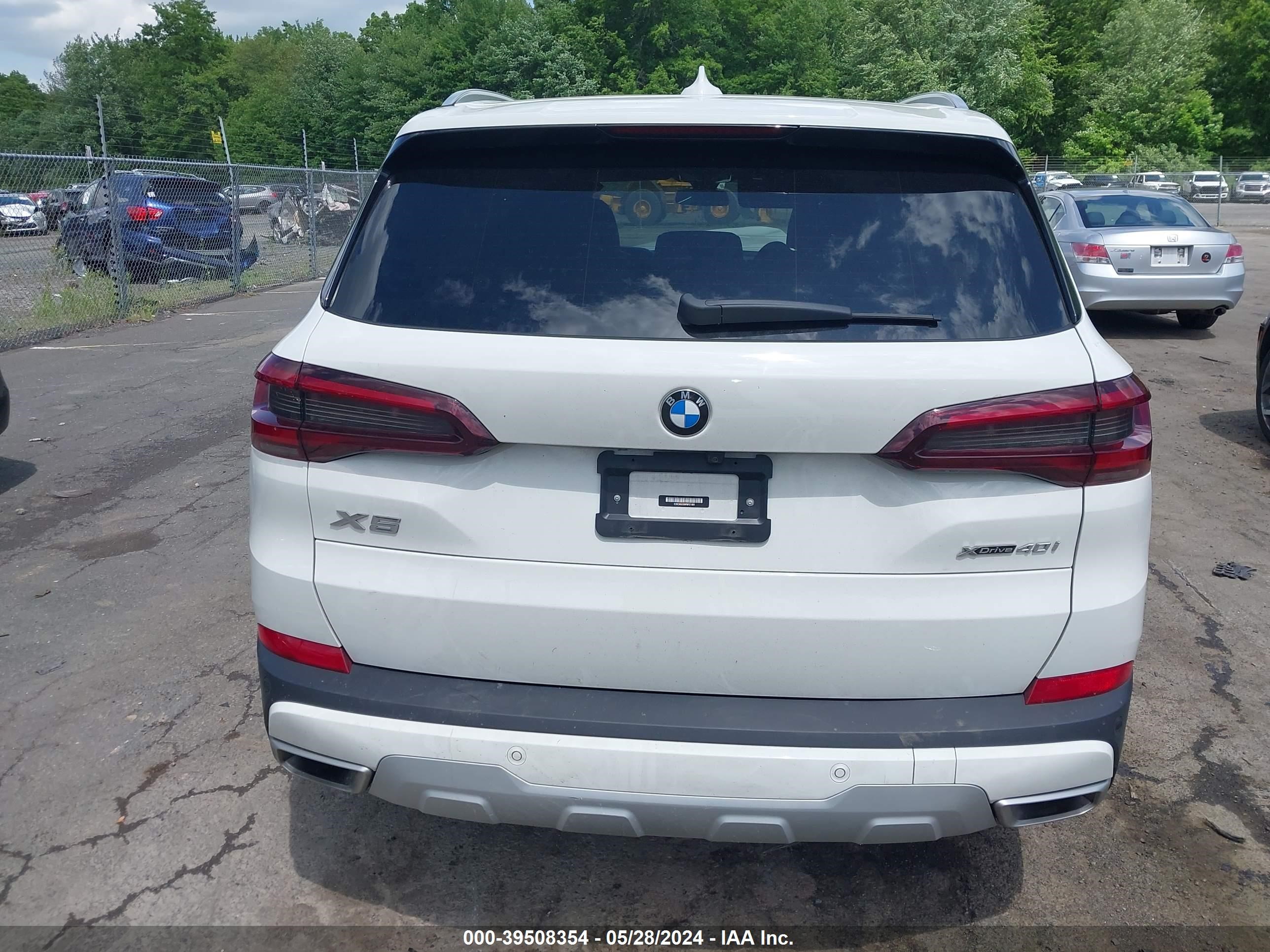 Photo 15 VIN: 5UXCR6C0XP9P21481 - BMW X5 