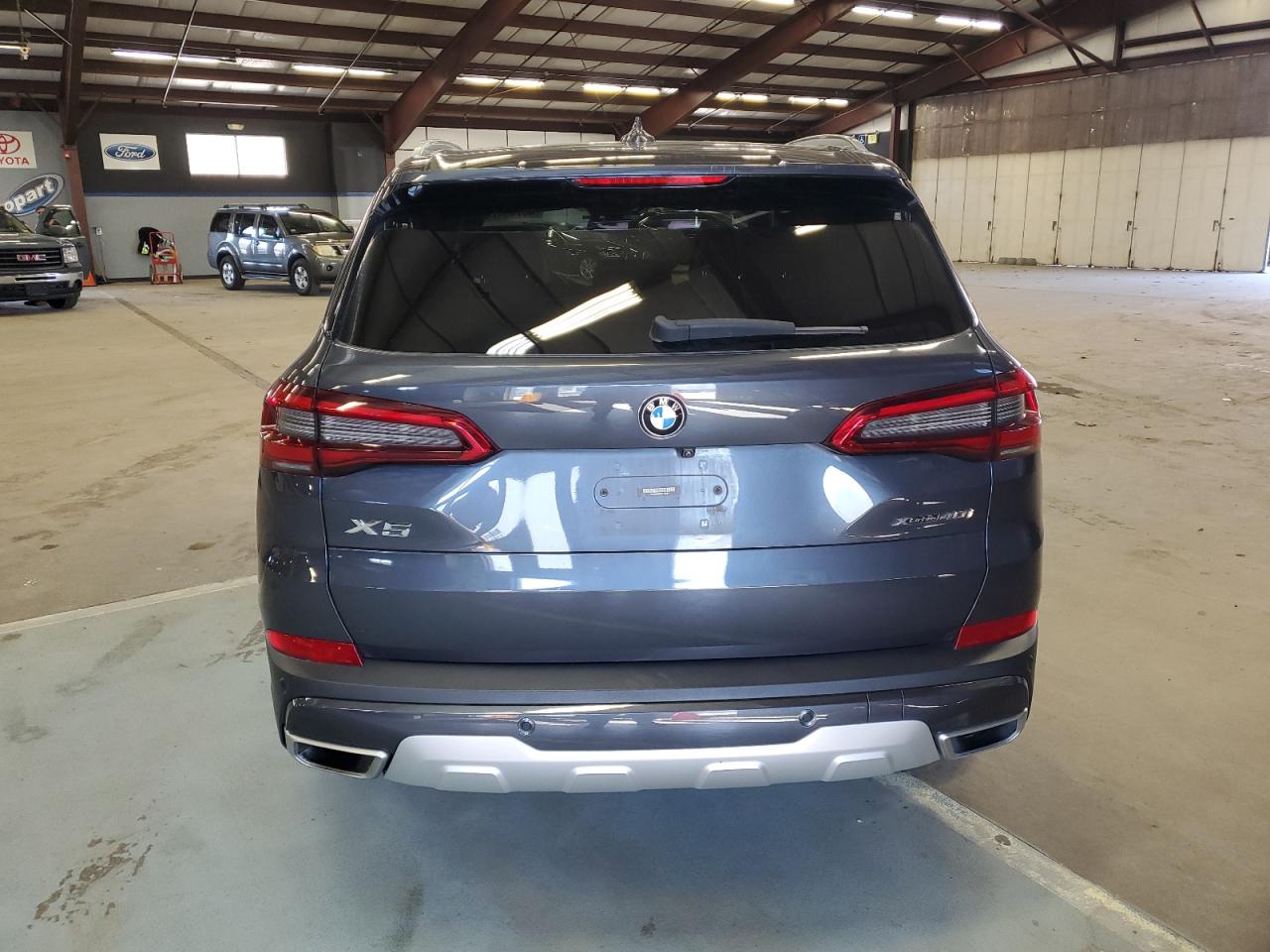 Photo 5 VIN: 5UXCR6C55KLL13641 - BMW X5 