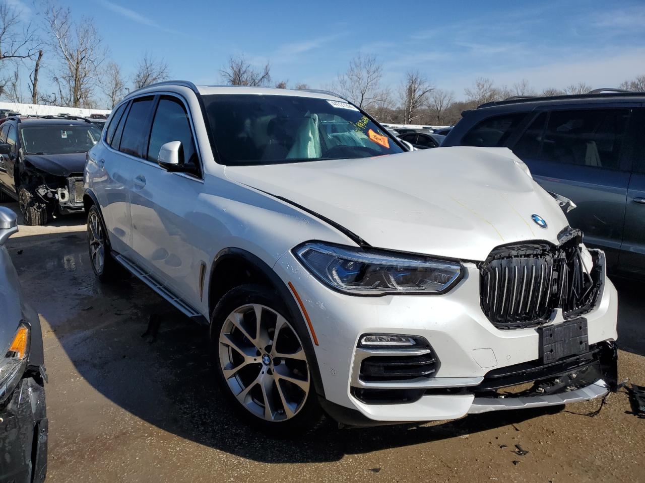 Photo 3 VIN: 5UXCR6C57KLB12472 - BMW X5 