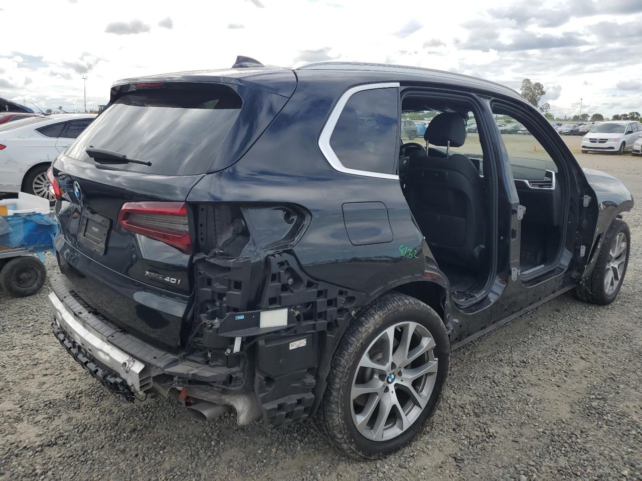 Photo 2 VIN: 5UXCR6C59KLL51762 - BMW X5 