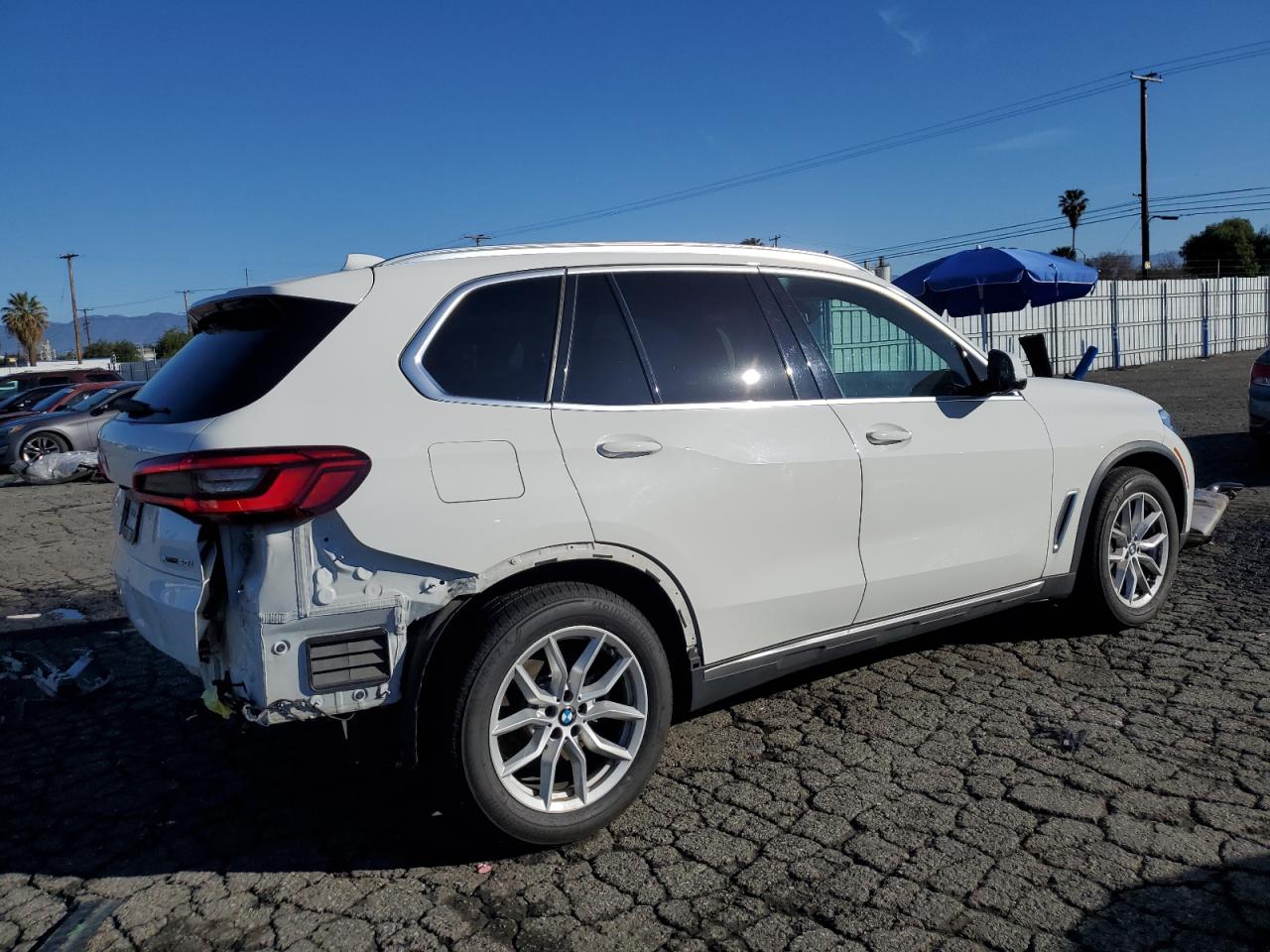 Photo 2 VIN: 5UXCR6C5XKLL61491 - BMW X5 