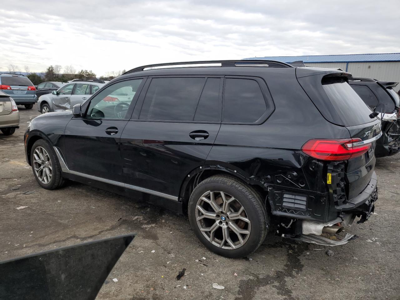 Photo 1 VIN: 5UXCW2C00N9J60531 - BMW X7 