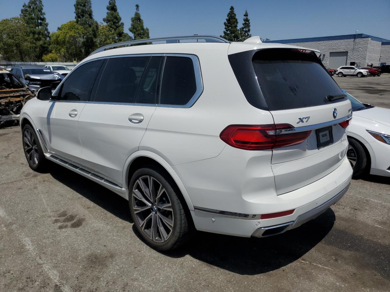 Photo 1 VIN: 5UXCW2C01L9A01095 - BMW X7 