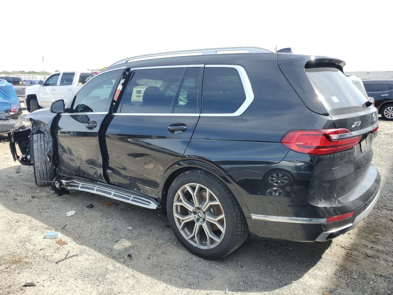 Photo 1 VIN: 5UXCW2C02L9A03776 - BMW X7 