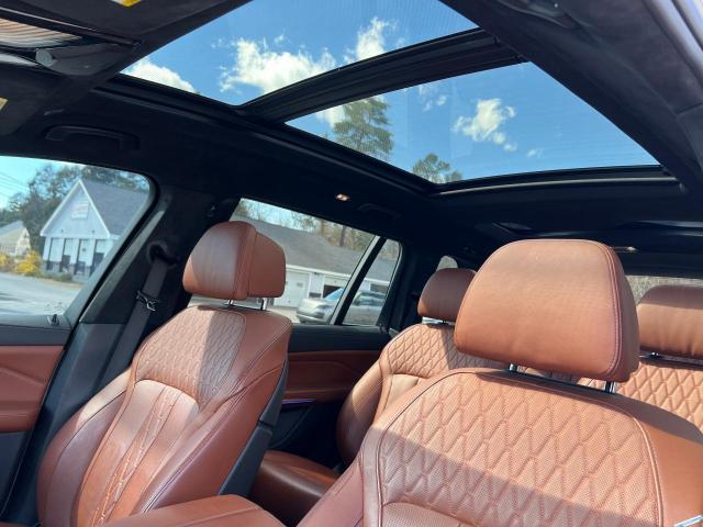 Photo 10 VIN: 5UXCW2C02M9F97934 - BMW X7 