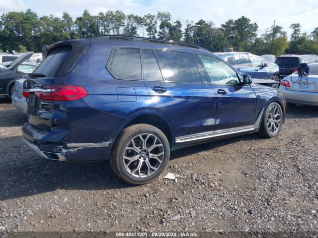 Photo 3 VIN: 5UXCW2C03M9F06721 - BMW X7 