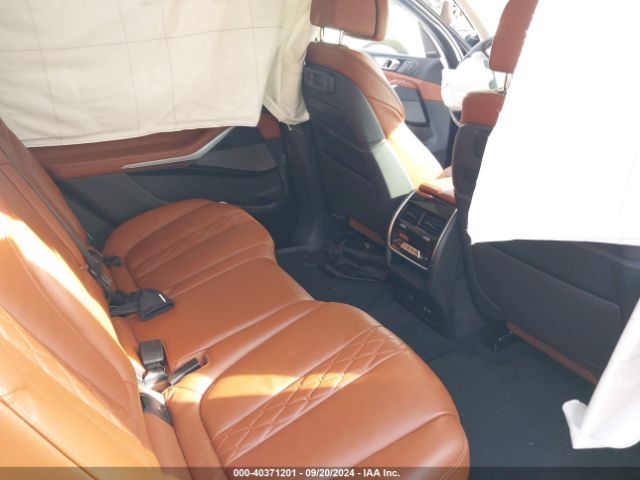 Photo 7 VIN: 5UXCW2C03M9F06721 - BMW X7 