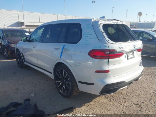 Photo 2 VIN: 5UXCW2C04N9M70469 - BMW X7 