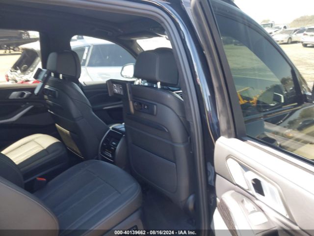 Photo 7 VIN: 5UXCW2C05M9E53228 - BMW X7 