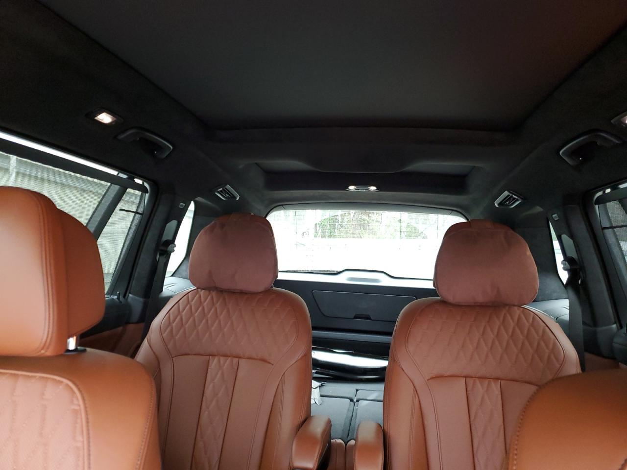 Photo 9 VIN: 5UXCW2C05N9L13078 - BMW X7 