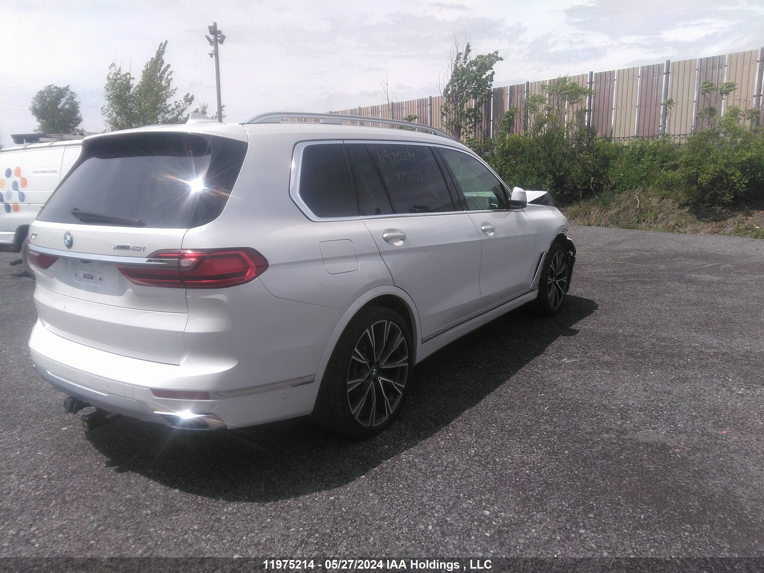 Photo 3 VIN: 5UXCW2C05N9M05629 - BMW X7 